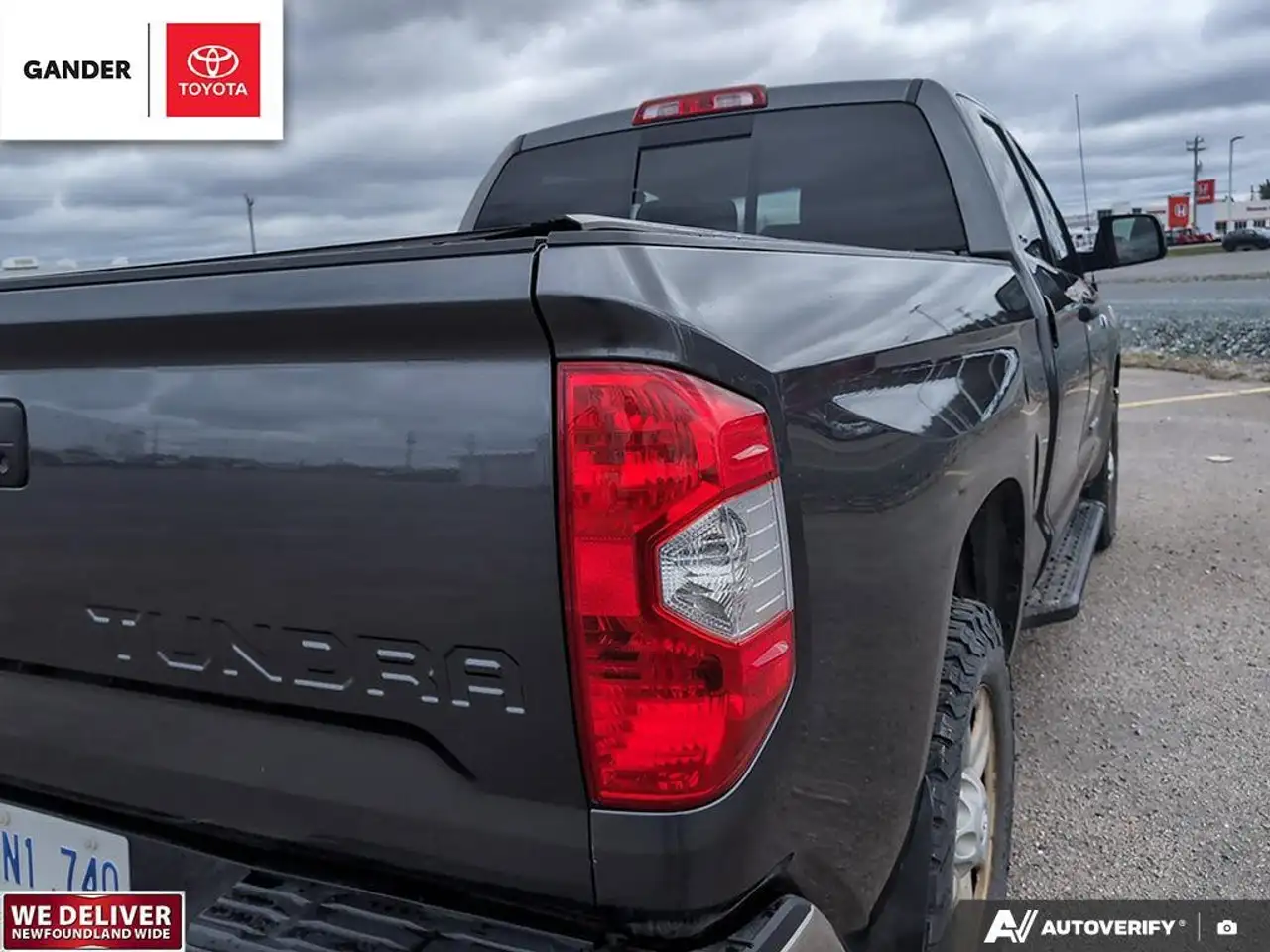 Toyota Tundra снимка Toyota Tundra