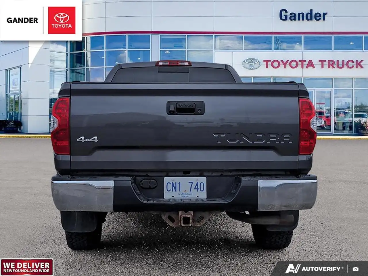 Toyota Tundra снимка Toyota Tundra