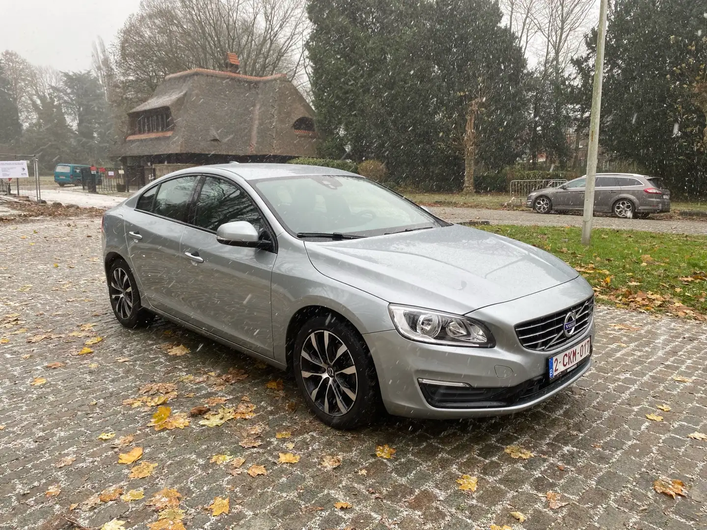 Volvo S60 1.5 T2 Dynamic Edition Geartronic Zilver - 2