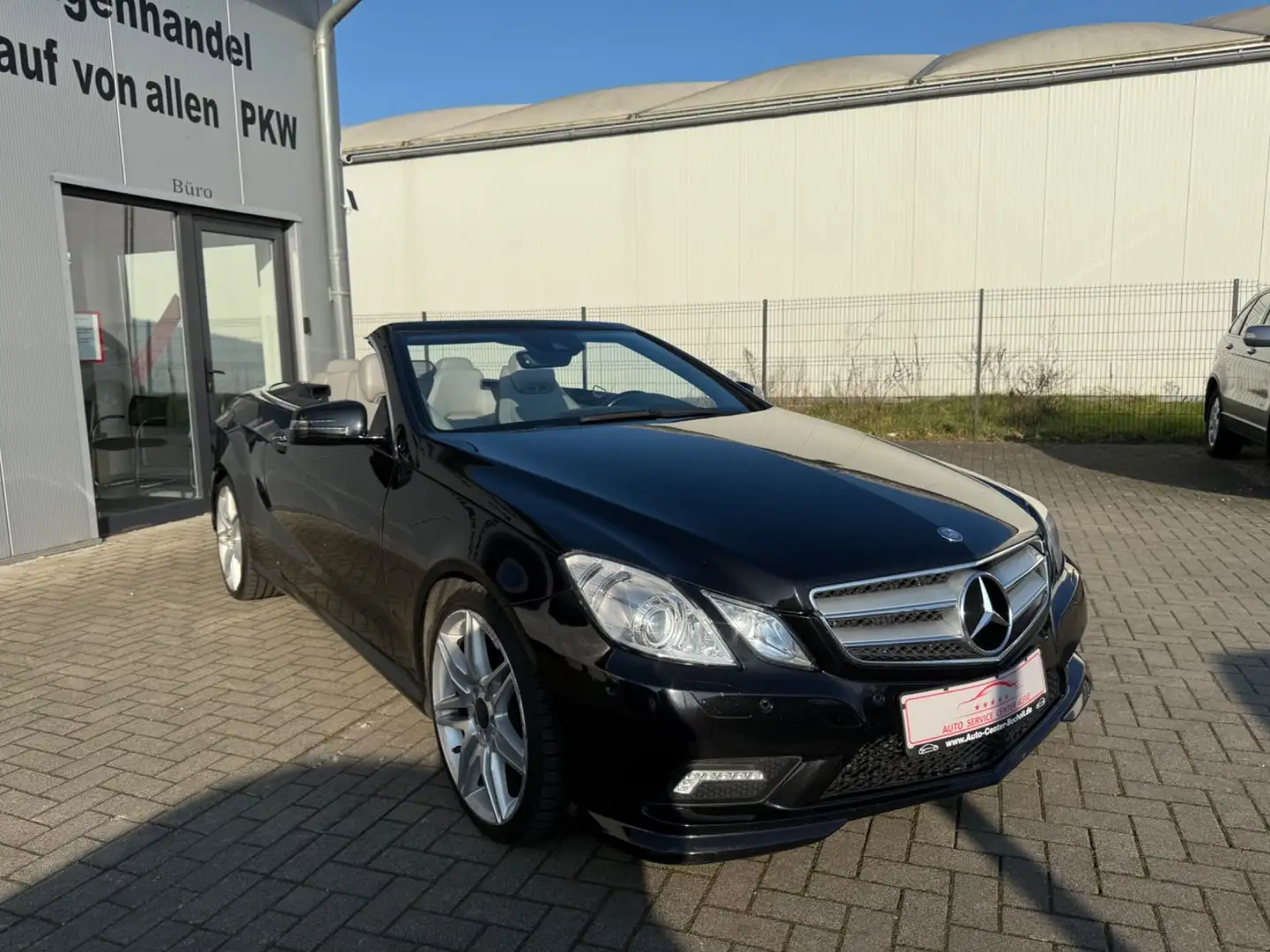 Mercedes-Benz E 350 AMG LINE AVANTGARDE*LEDER*RFK*AUTOMATIK* Schwarz - 1