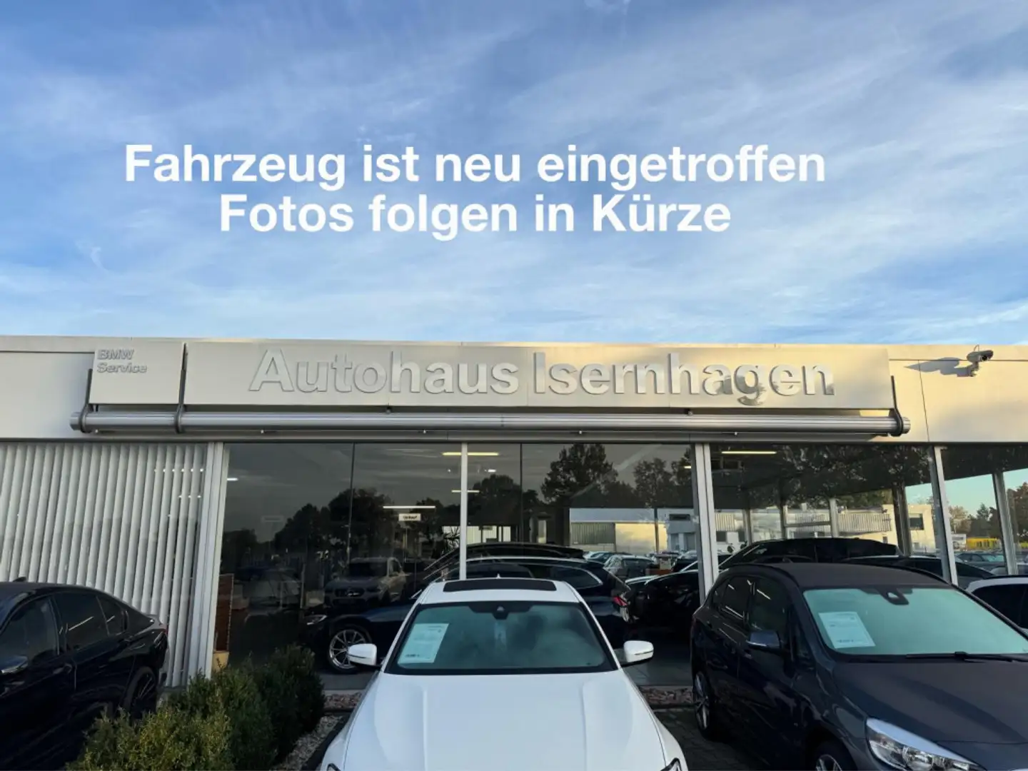 BMW 530 Touring Navi Leder HUD Pano AHK Voll - 1