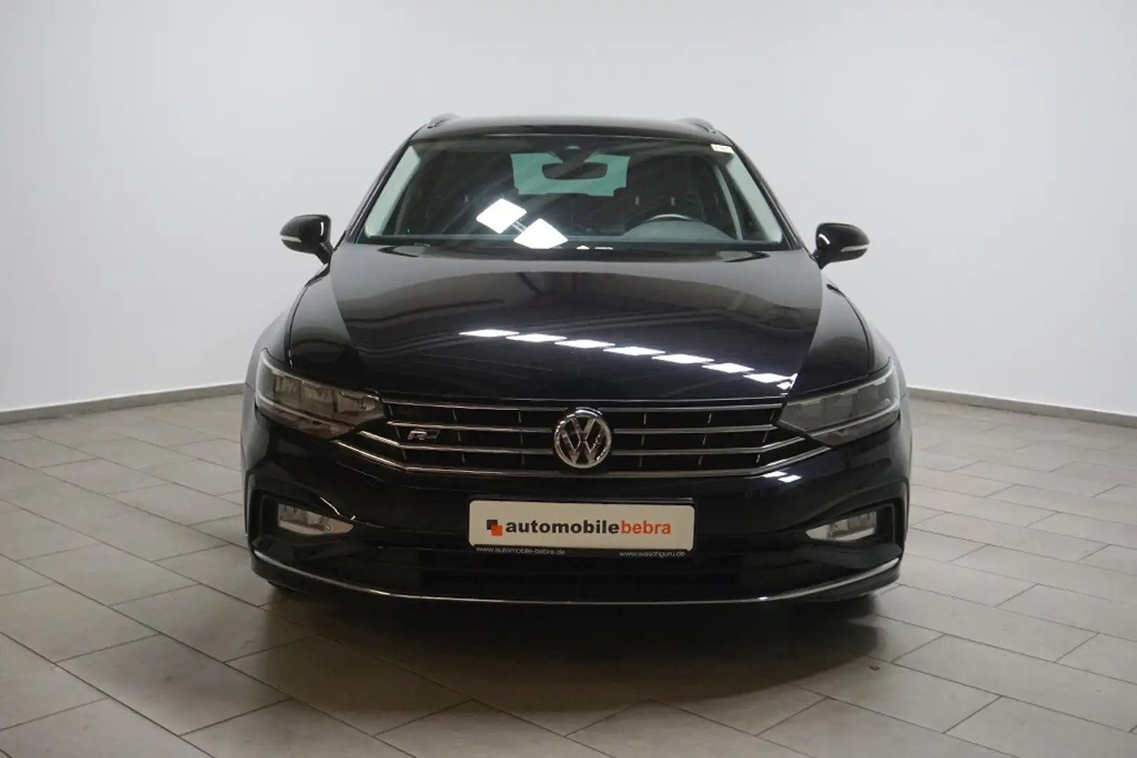 Volkswagen Passat 2.0TSI DSG R-Line Standhz Navi LED Schwarz - 2
