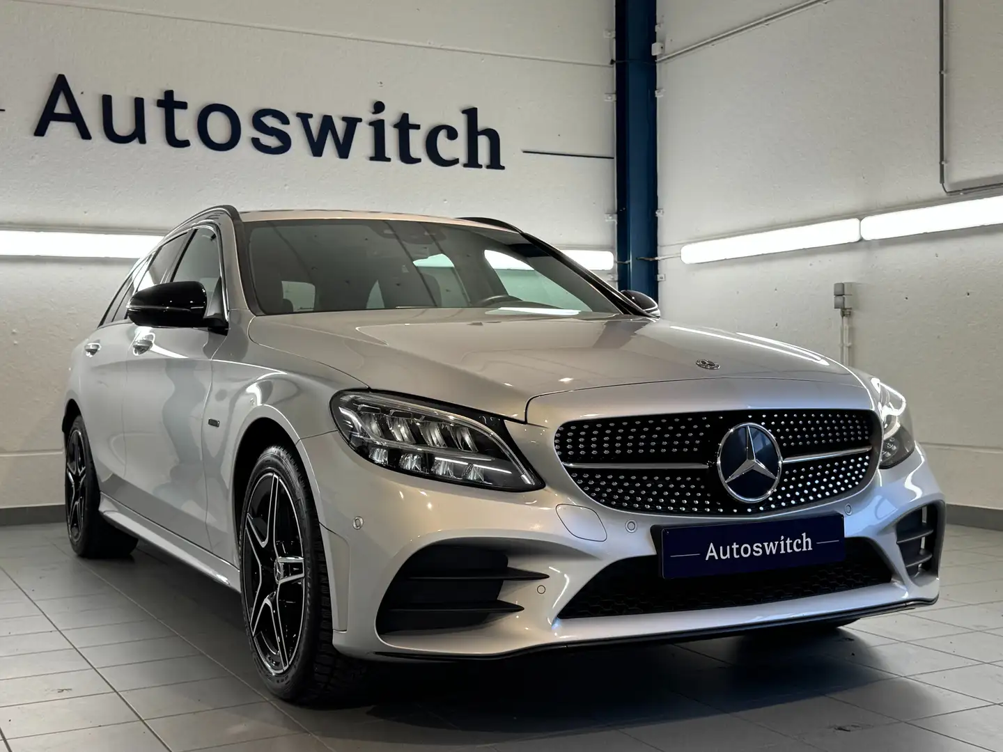 Mercedes-Benz C 300 e Break - AMG/Nightpack/Zetelverw./Camera/LED/... Silver - 1