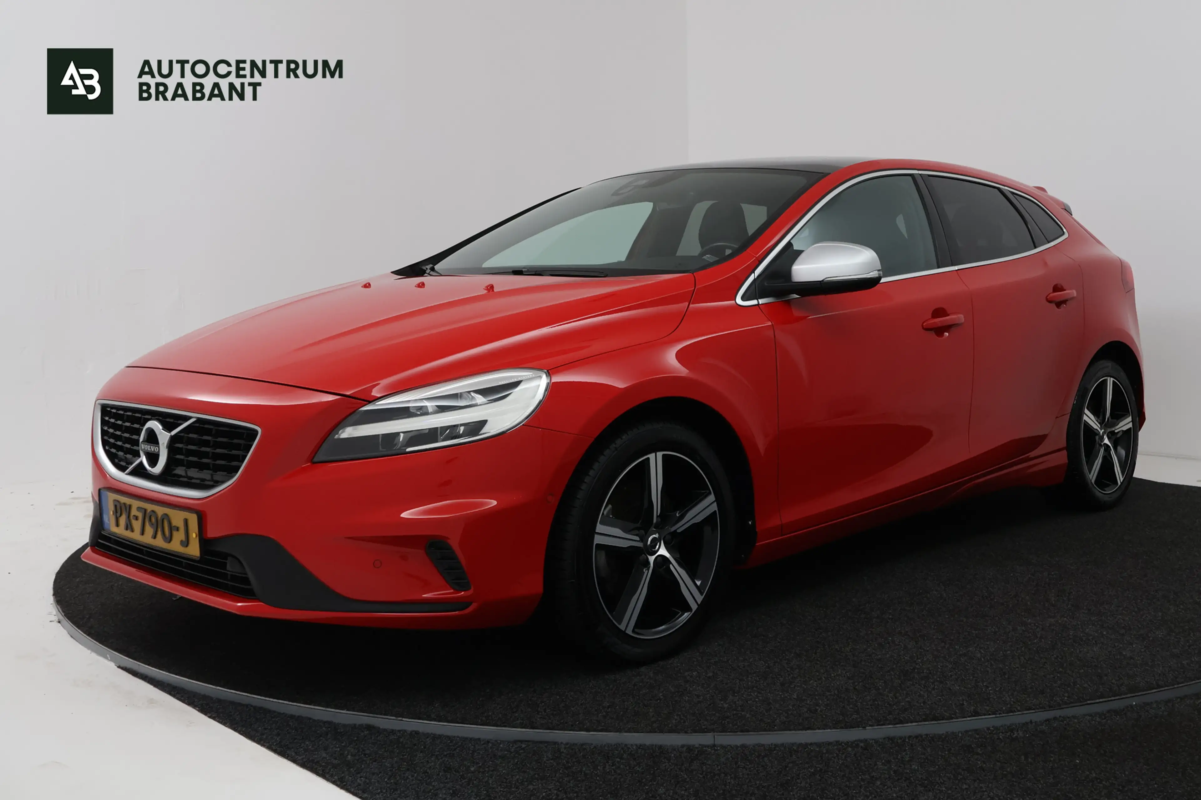 Volvo V40 2.0 T4 Business Sport (STOELVERWARMING, CRUISE CON