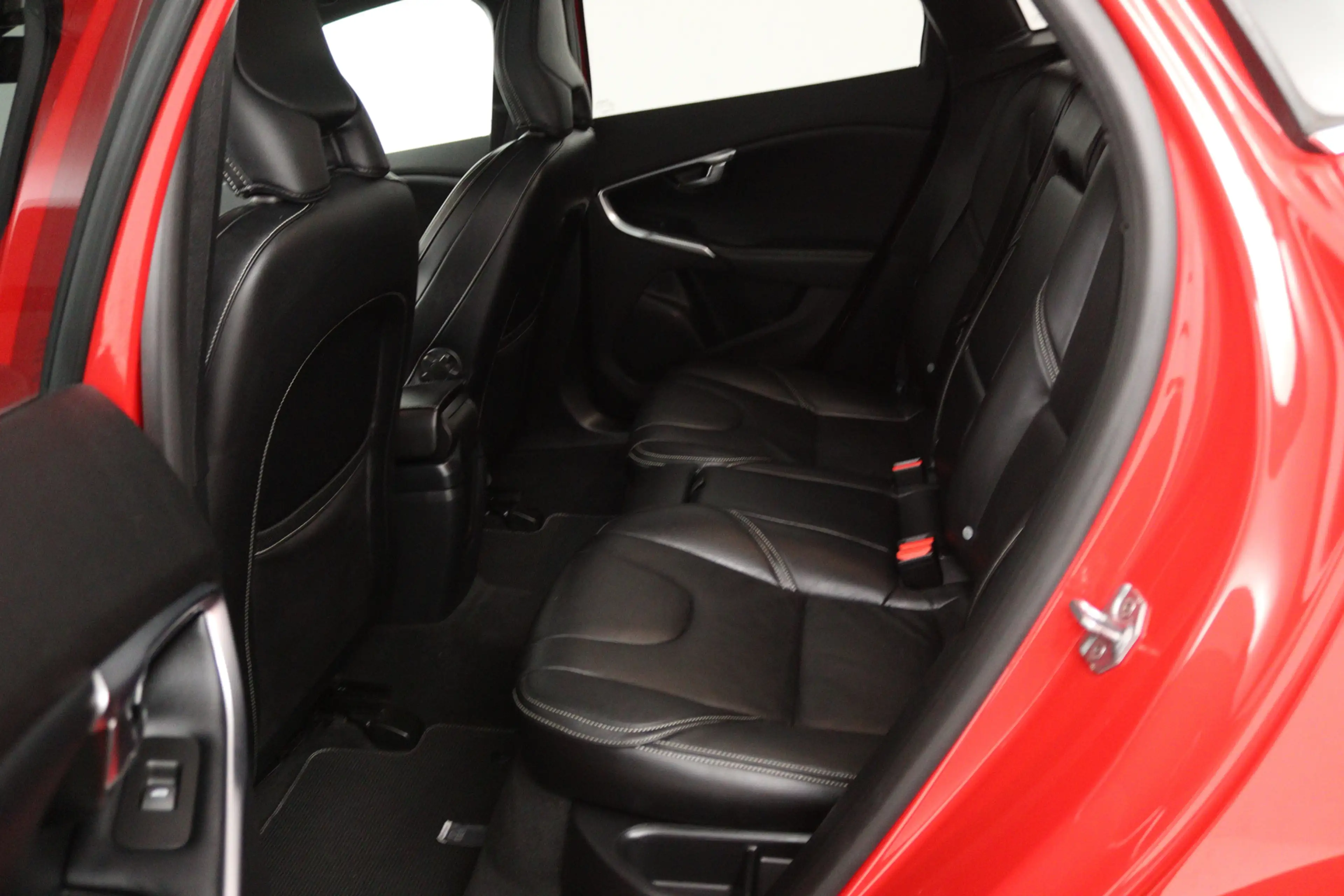Volvo V40 2.0 T4 Business Sport (STOELVERWARMING, CRUISE CON — photo 22