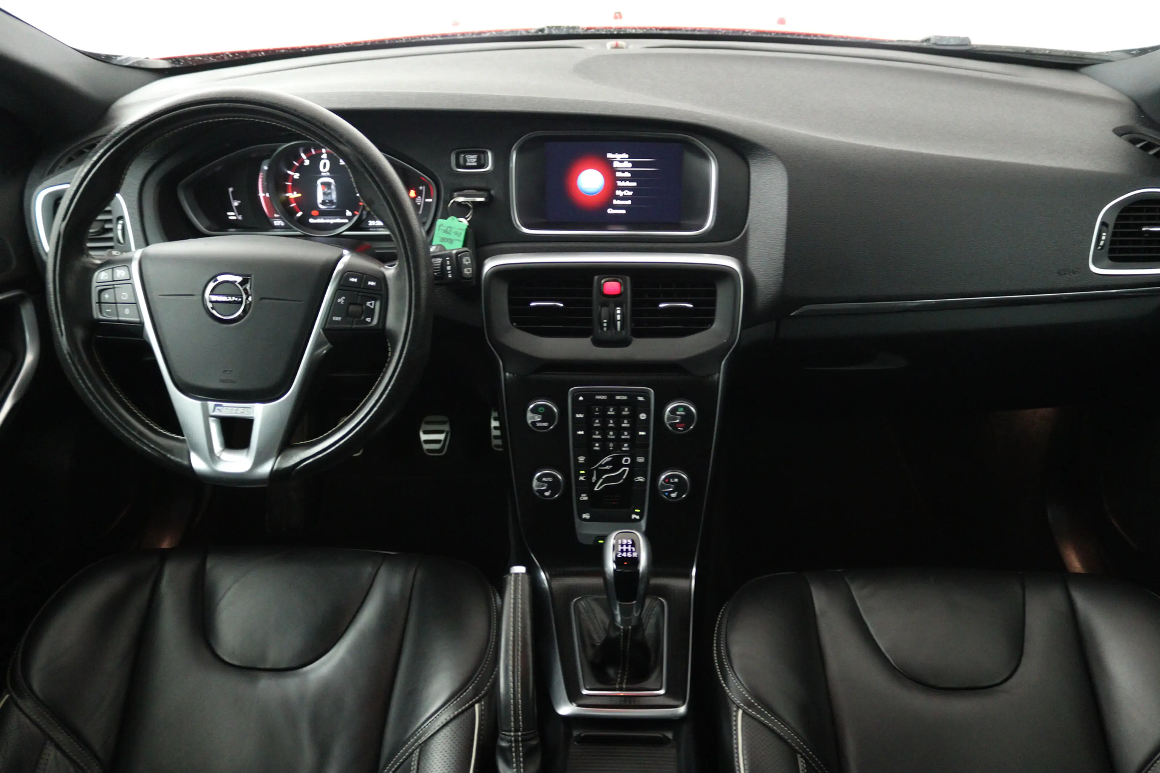 Volvo V40 2.0 T4 Business Sport (STOELVERWARMING, CRUISE CON — photo 3