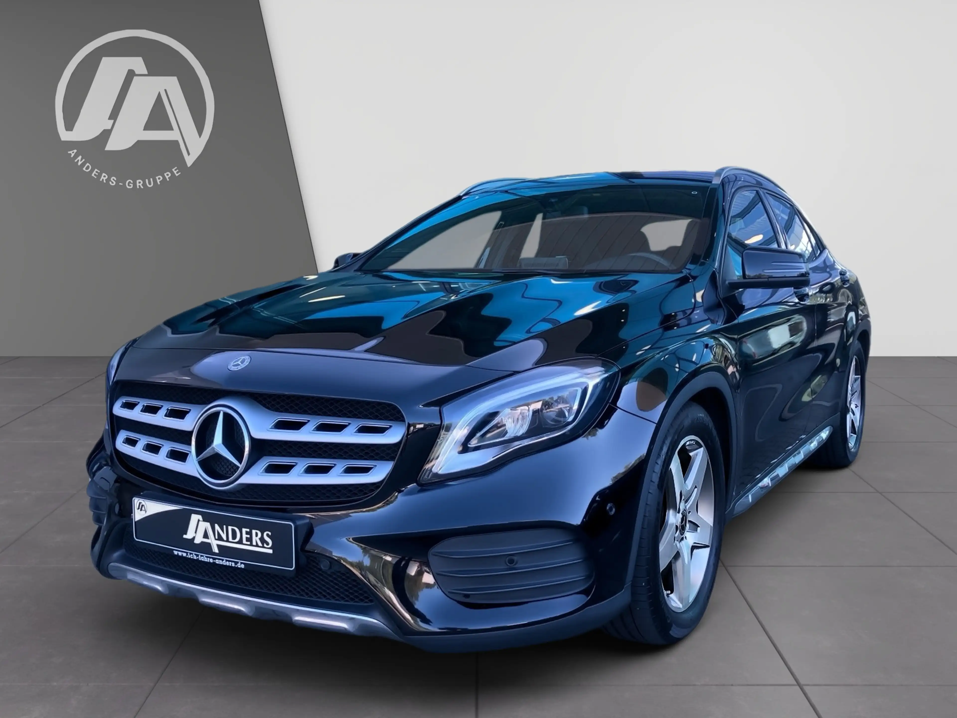 Mercedes-Benz GLA 180 d AMG+Navi+LED+SHZ+PTS+Tempom.+LMR+Klima — photo 2