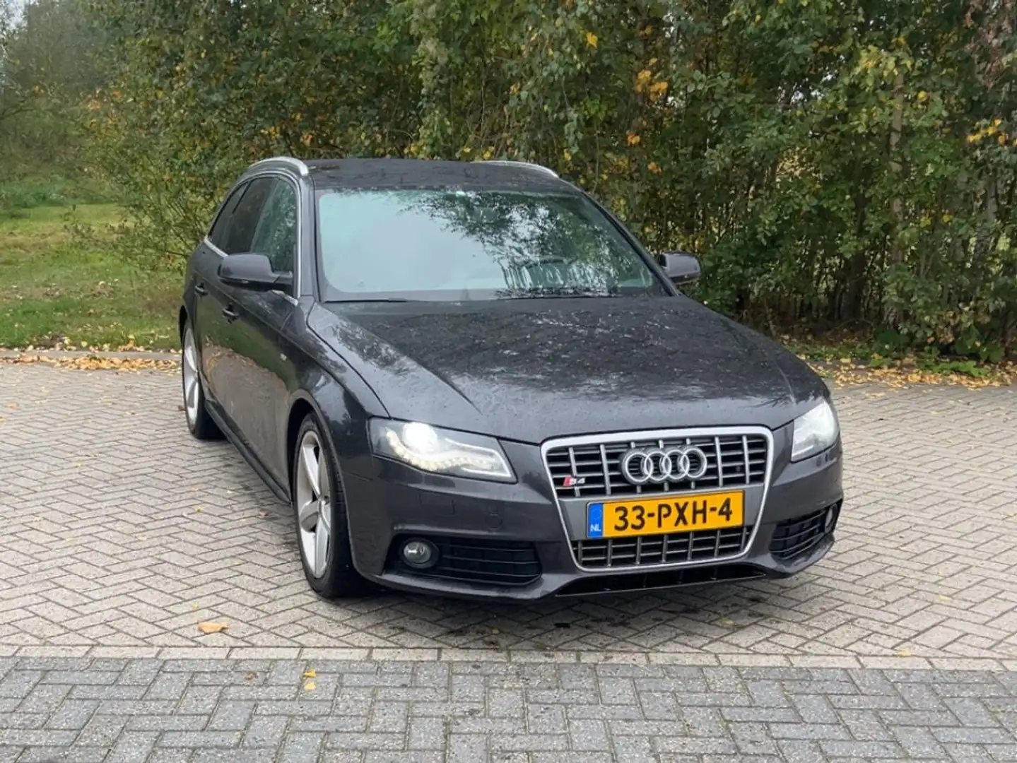 Audi A4 A4 1.8 TFSI Pro Line S Grijs - 1