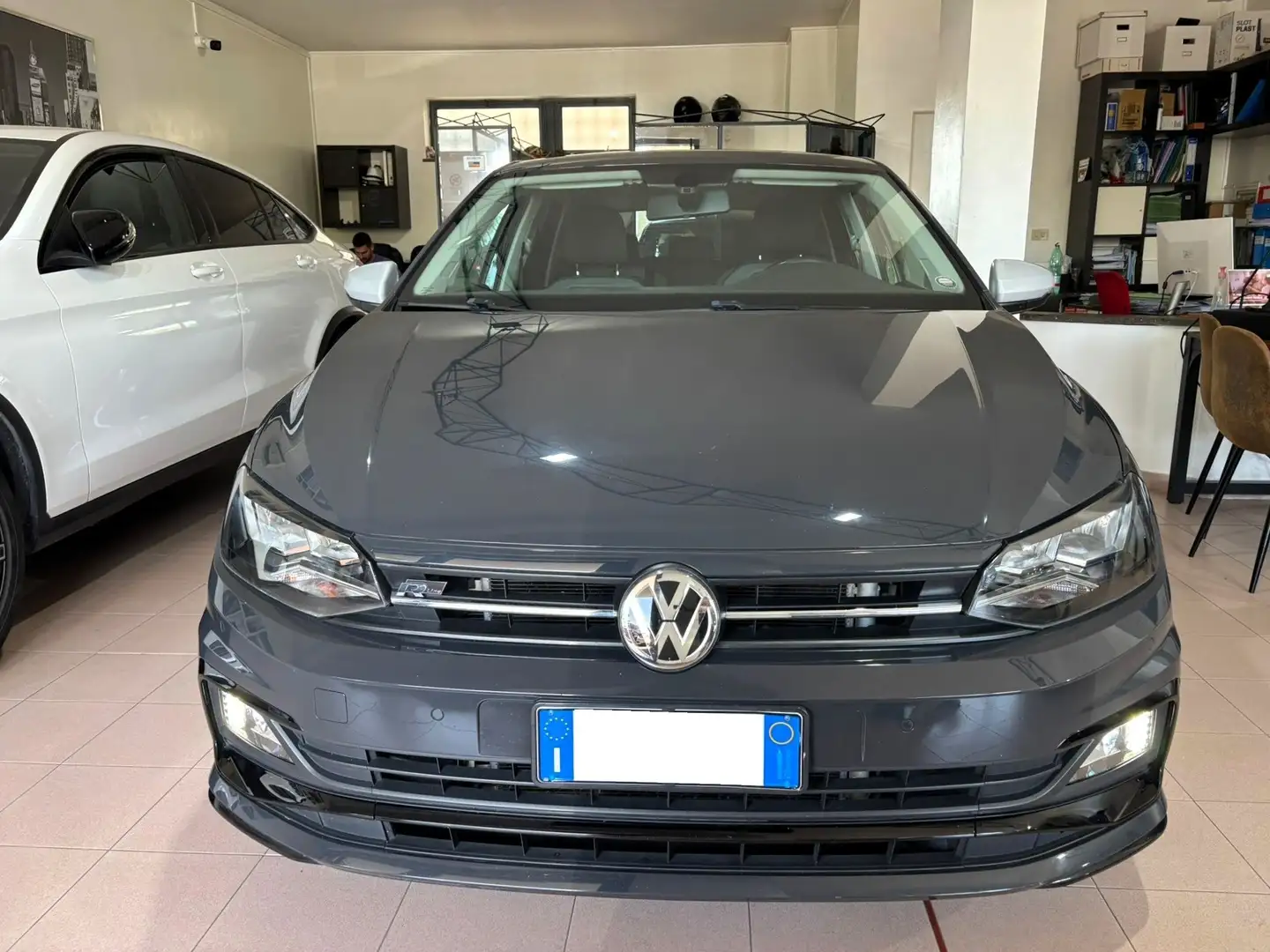 Volkswagen Polo Polo 5p 1.0 tsi Highline 115cv R LINE Grey - 2