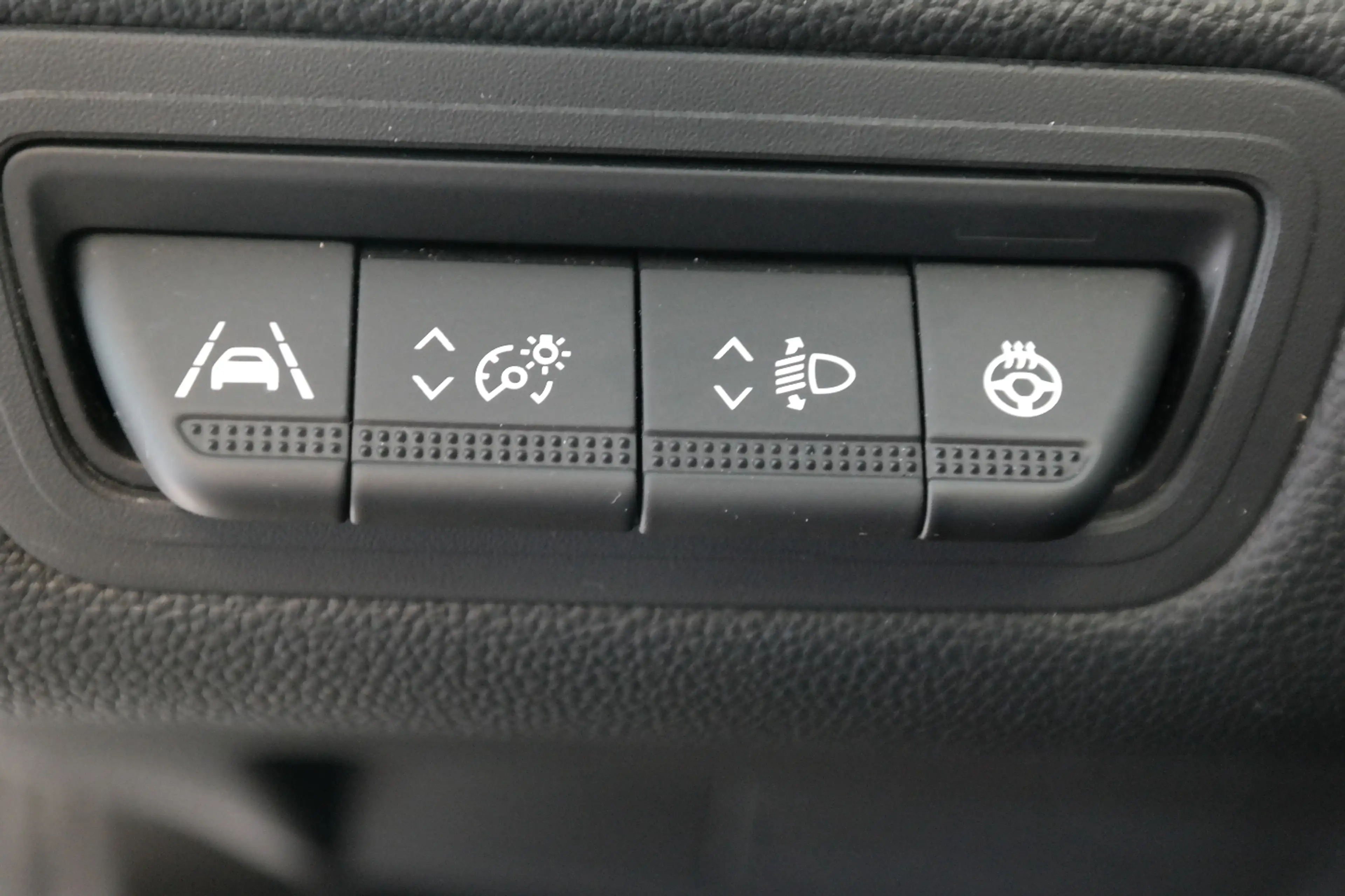 Mitsubishi ASX Intro Edition 1.6 Hybrid — photo 8