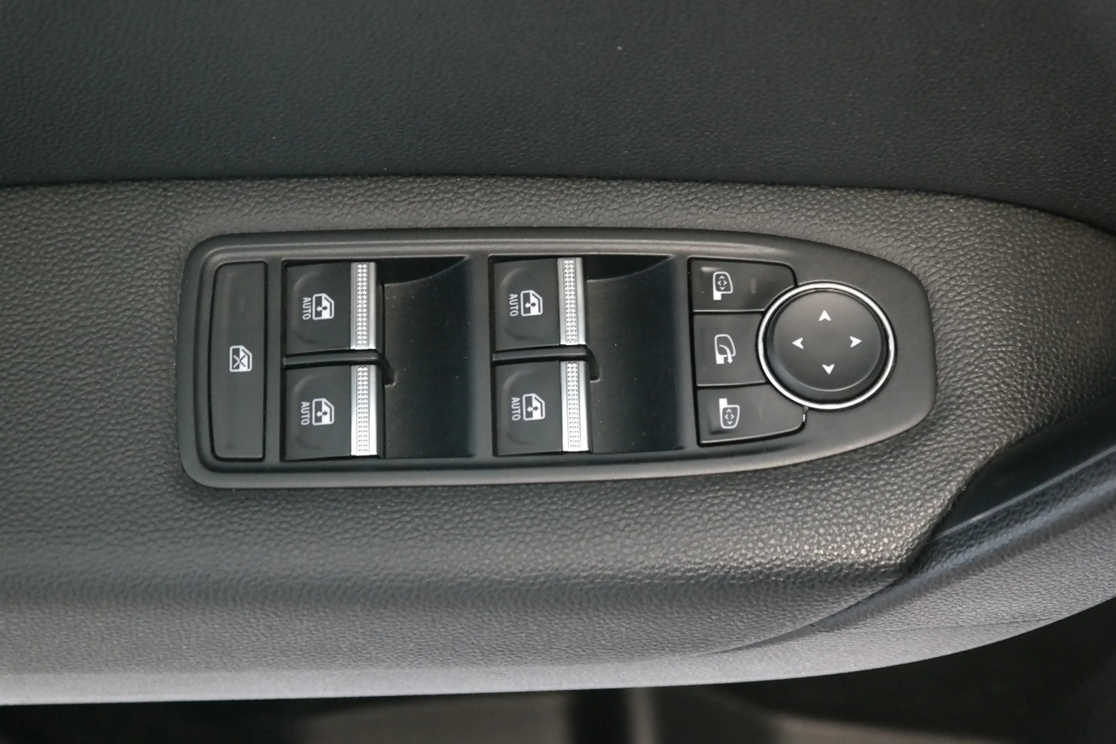 Mitsubishi ASX Intro Edition 1.6 Hybrid — photo 7