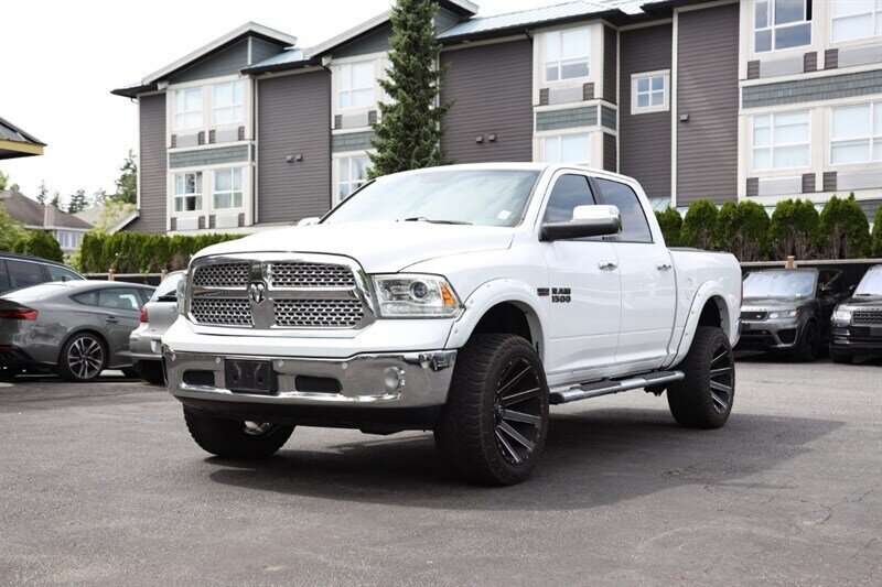 2017 RAM 1500 Laramie — снимка 1