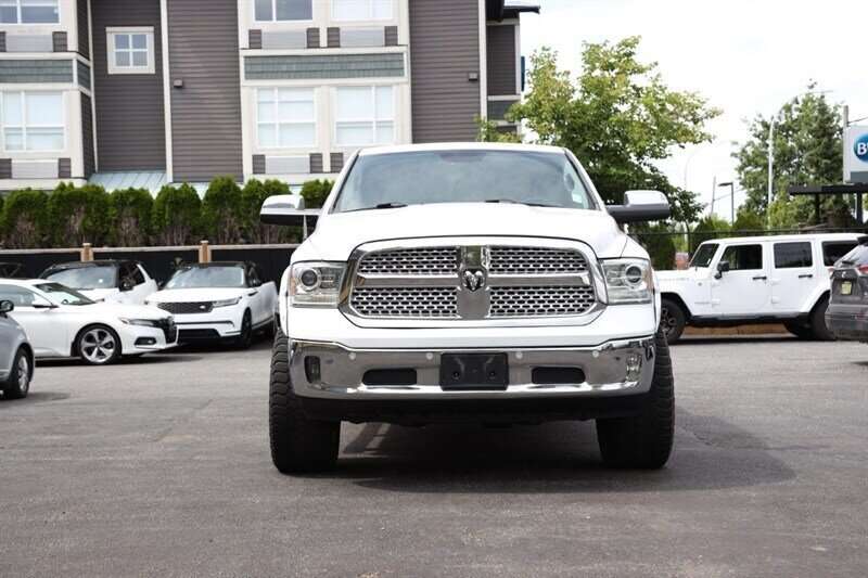 2017 RAM 1500 Laramie — снимка 1