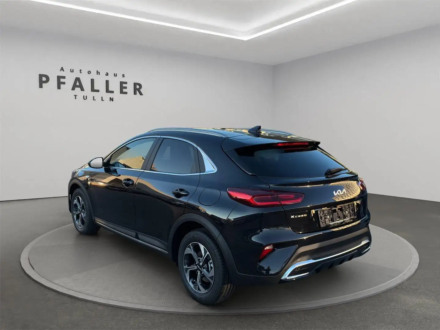 Kia XCeed Xceed 1,6 TGDI SILBER DCT7 150 MY26 Schwarz - 2