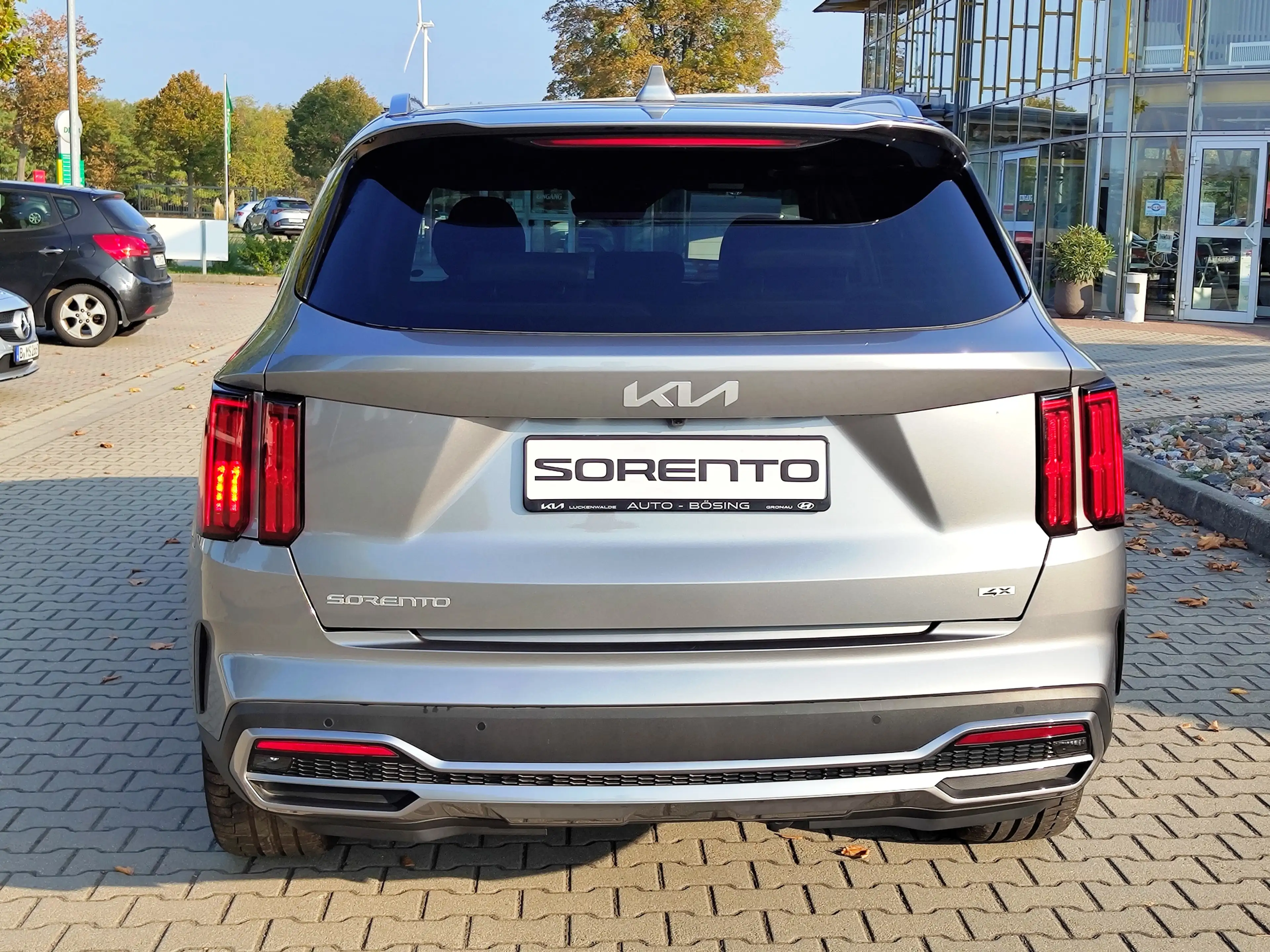 Kia Sorento 2.0 CRDi Plat.AWD 7Sitze-Pano-HeadUp-AHK — photo 6