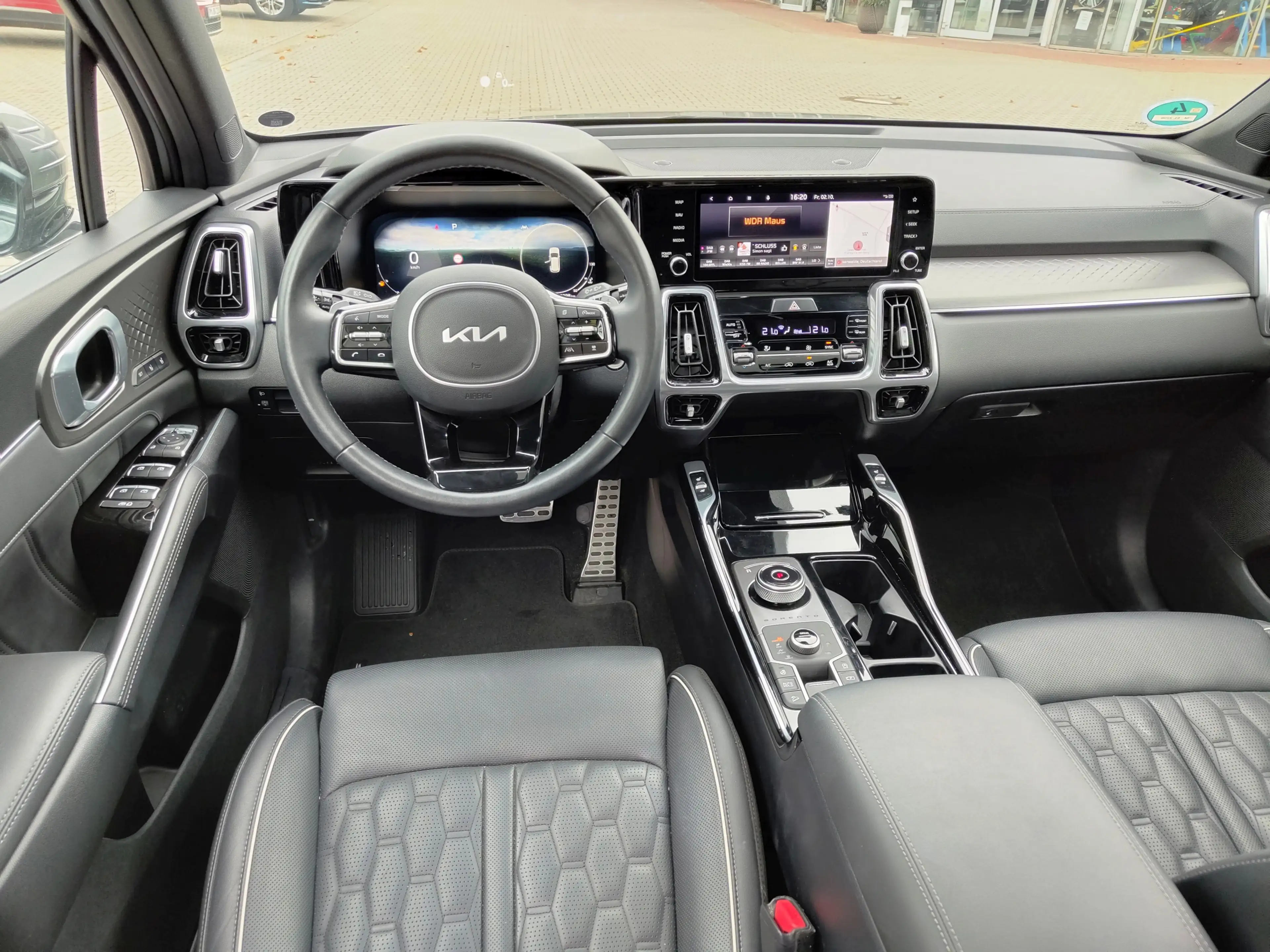 Kia Sorento 2.0 CRDi Plat.AWD 7Sitze-Pano-HeadUp-AHK — photo 12