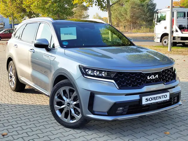 Kia Sorento 2.0 CRDi Plat.AWD 7Sitze Pano HeadUp AHK