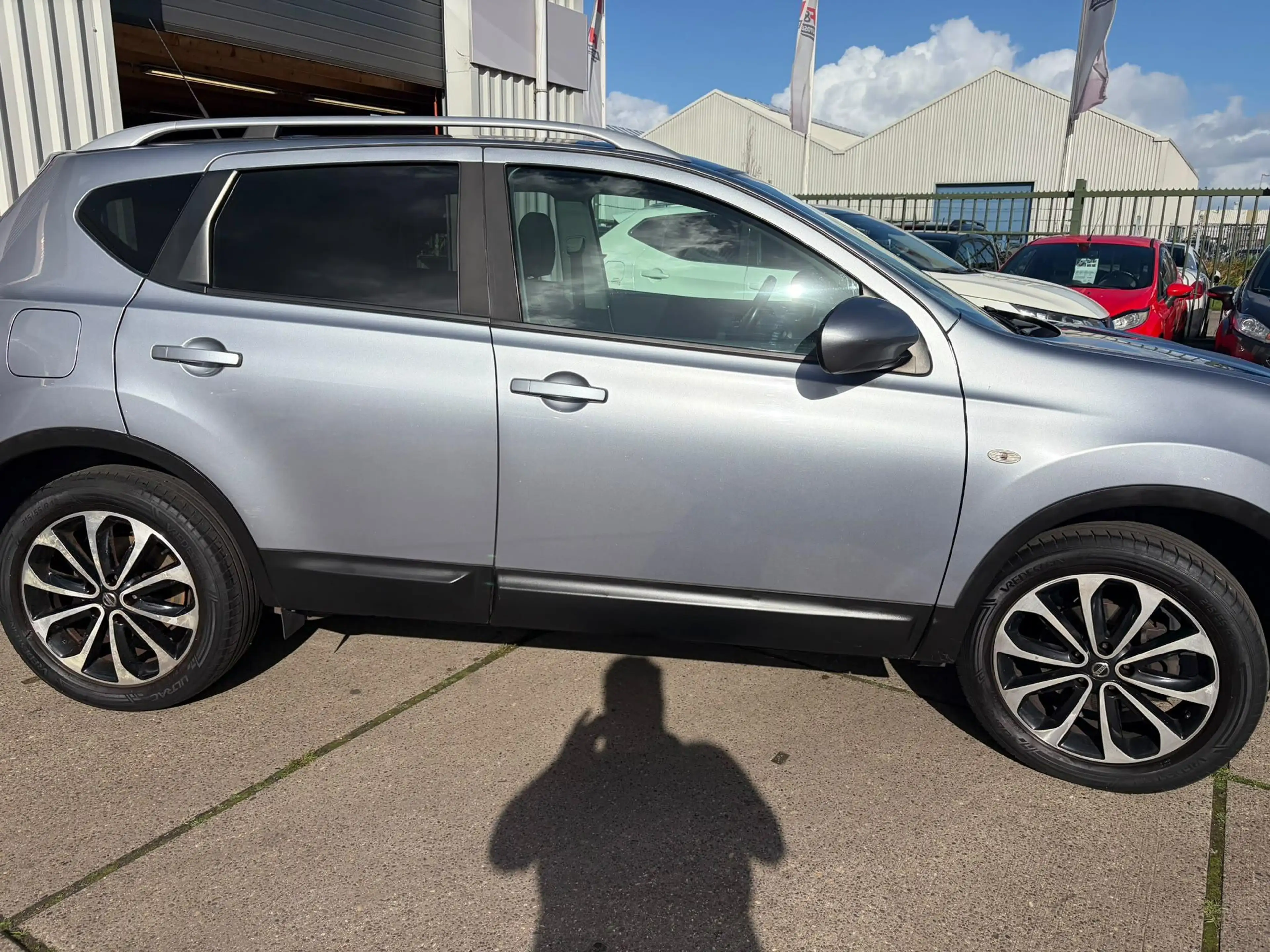 Nissan Qashqai 1.6 Connect Edition Clima, cruise, camera, pano, t — photo 7