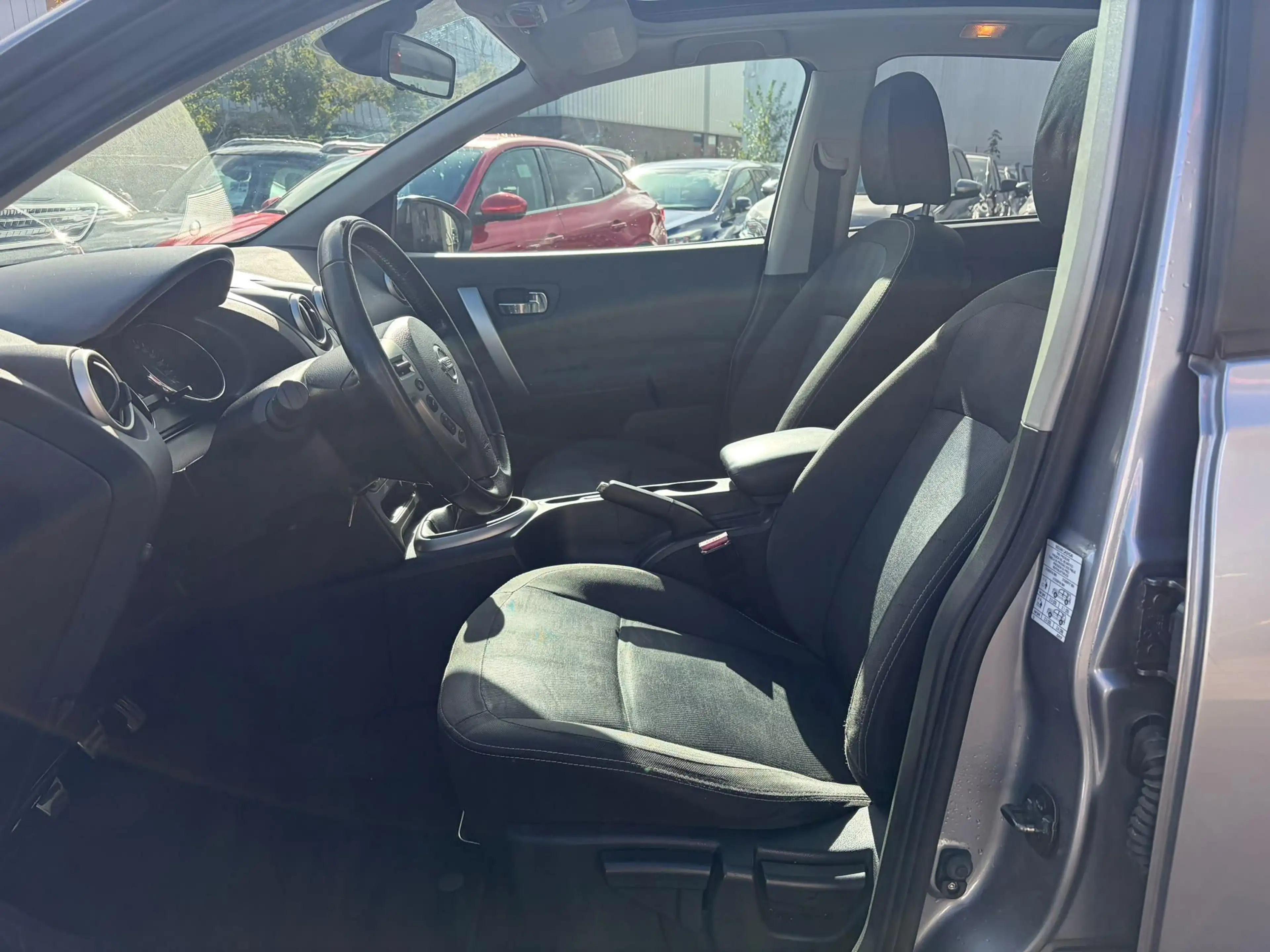 Nissan Qashqai 1.6 Connect Edition Clima, cruise, camera, pano, t — photo 10