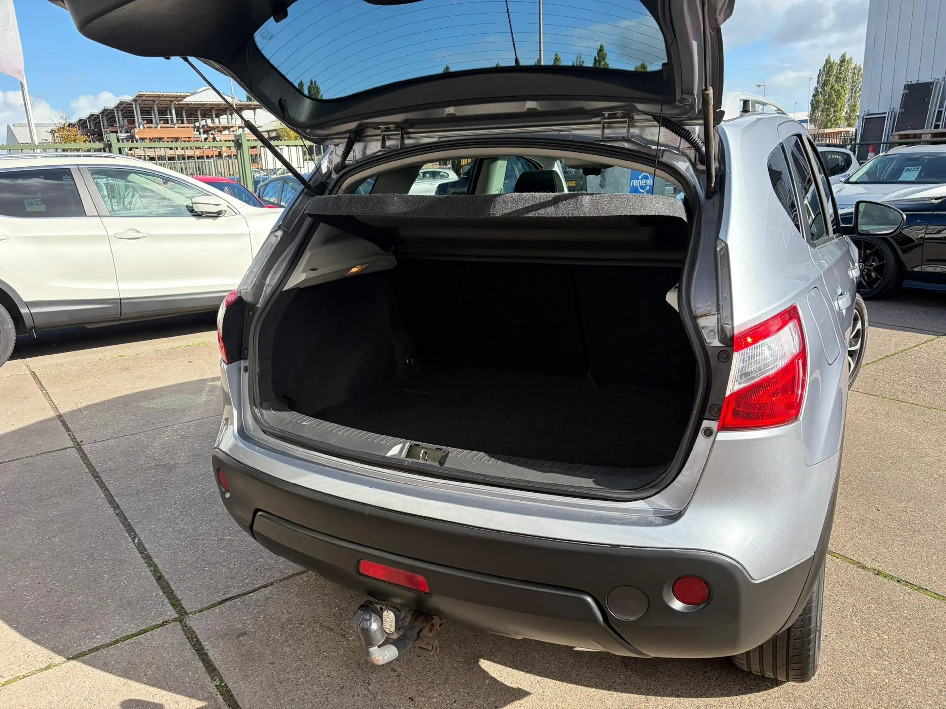 Nissan Qashqai 1.6 Connect Edition Clima, cruise, camera, pano, t — photo 9