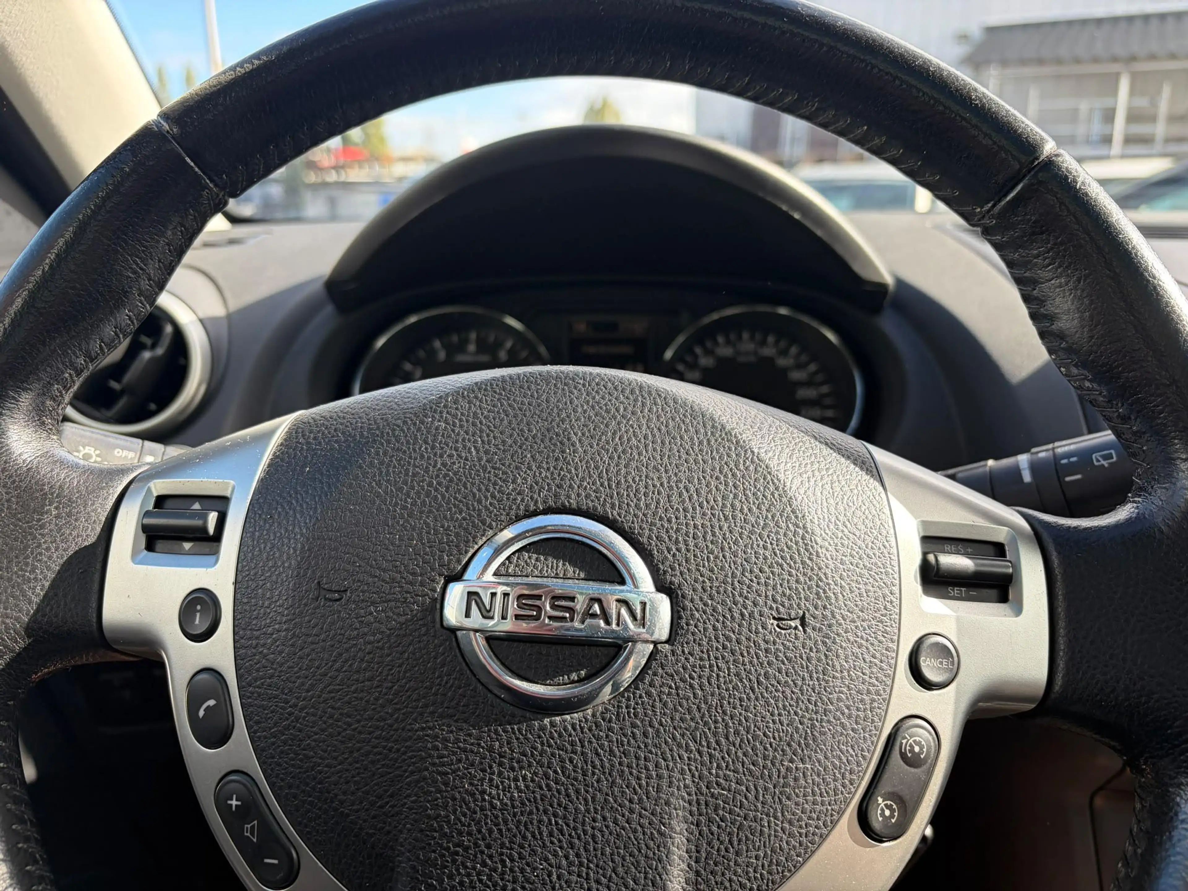Nissan Qashqai 1.6 Connect Edition Clima, cruise, camera, pano, t — photo 14