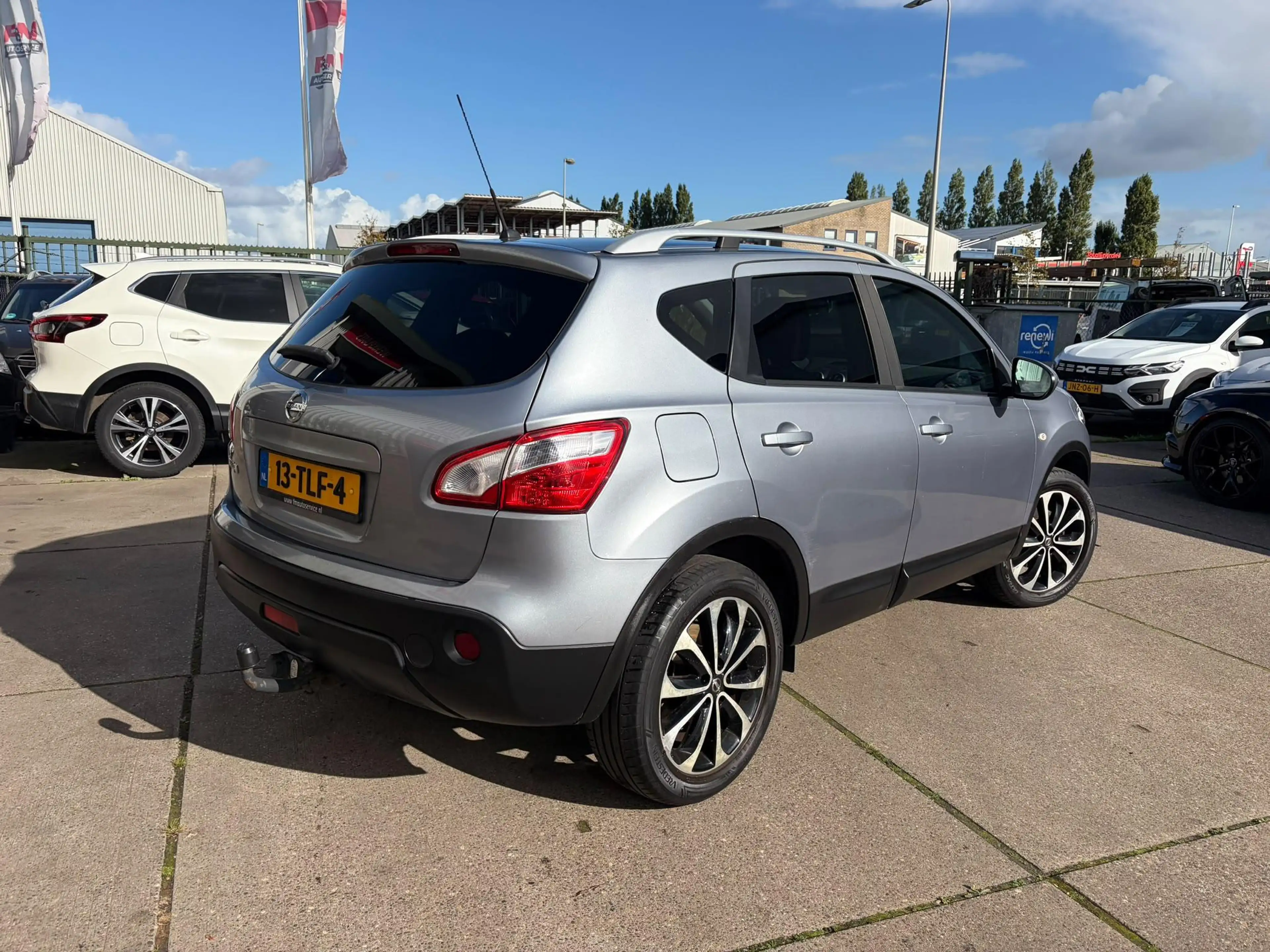 Nissan Qashqai 1.6 Connect Edition Clima, cruise, camera, pano, t — photo 6