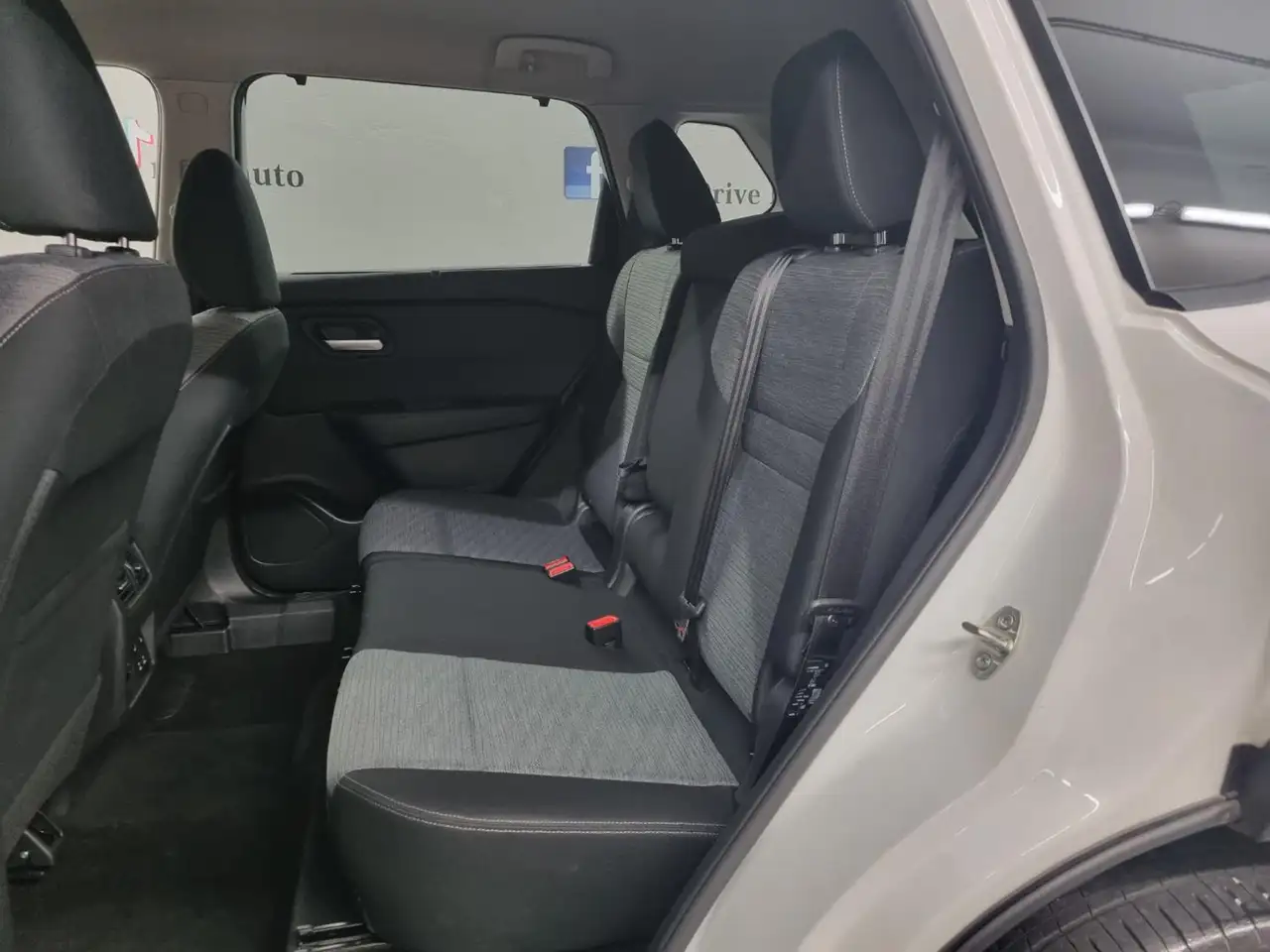Nissan X-Trail e-Power e-4orce 4WD 7 posti N-Connecta 28