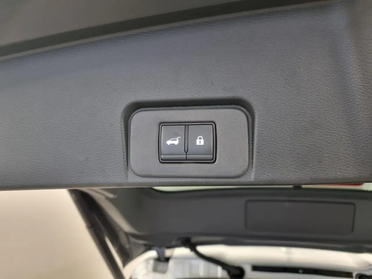Nissan X-Trail e-Power e-4orce 4WD 7 posti N-Connecta 12