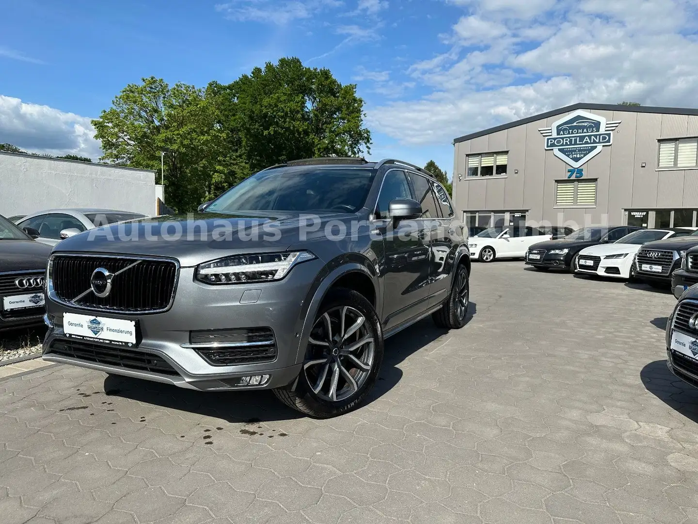 Volvo XC90 Momentum AWD/VOLL/S-Heft/Parkpilot/Pano/ACC Grau - 1