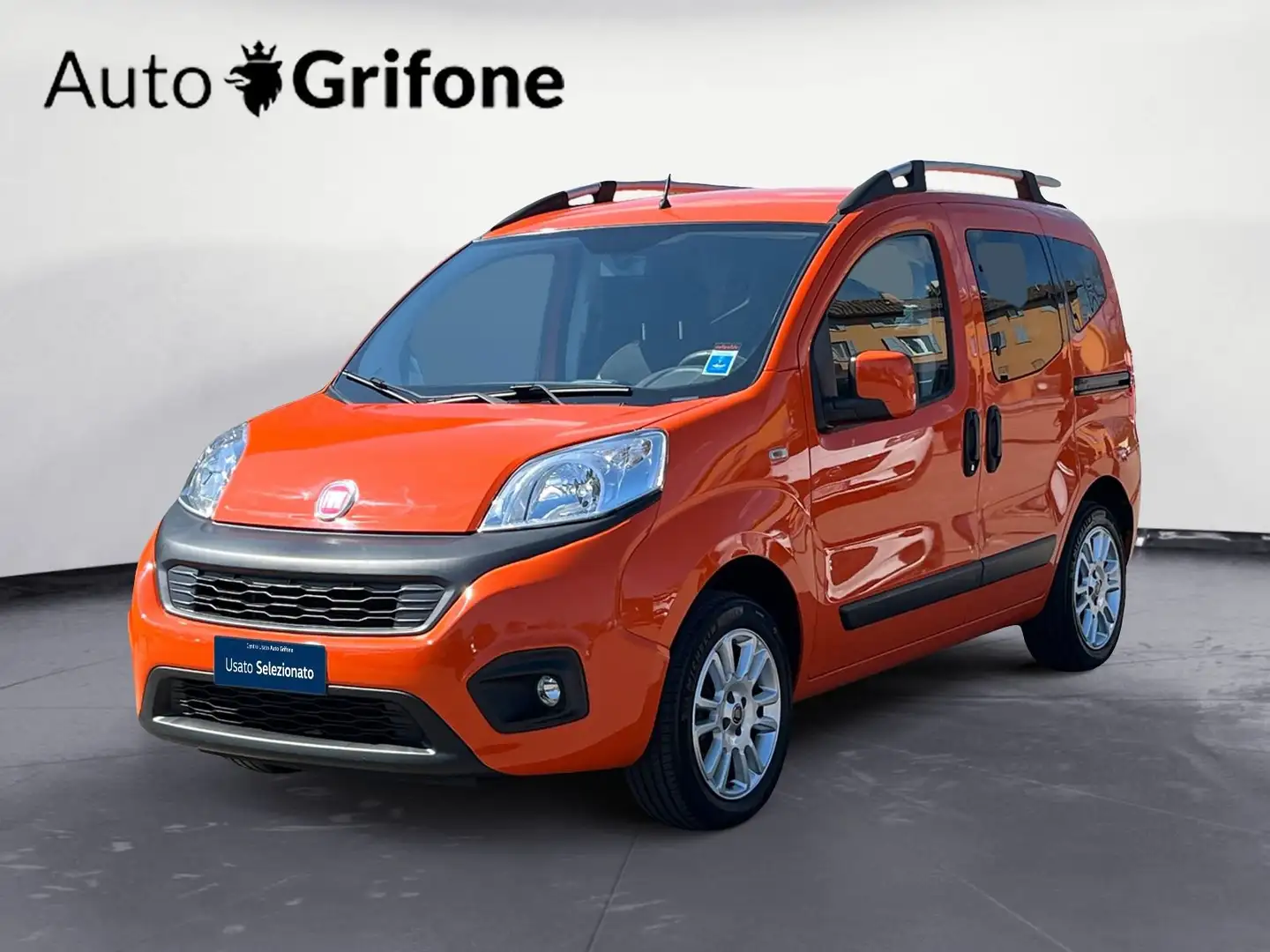 Fiat Qubo 1.4 8V 77 CV Easy Natural Power Orange - 1