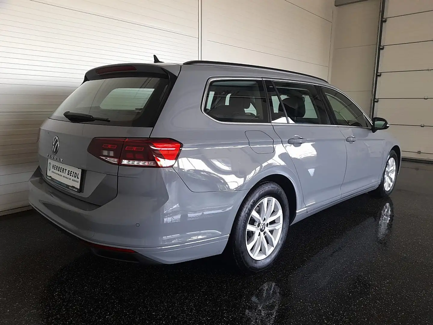 Volkswagen Passat Variant Business 2,0 TDI DSG *LED / NAVI / ACC / KAMERA... Grigio - 2