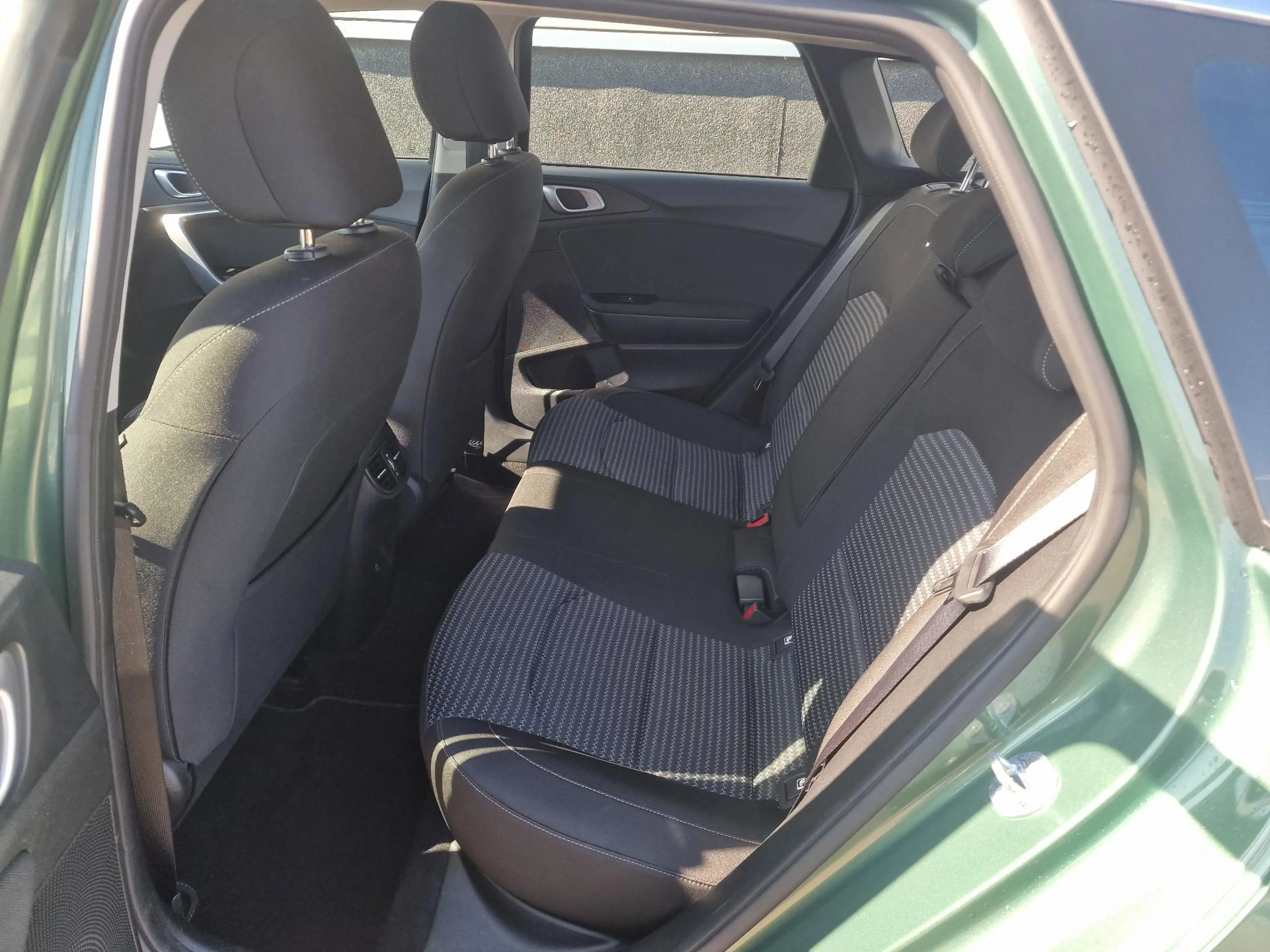 Kia Ceed SW / cee'd SW Sportswagon 1.5 T-GDi DynamicLine Trekhaak, naviga — photo 13