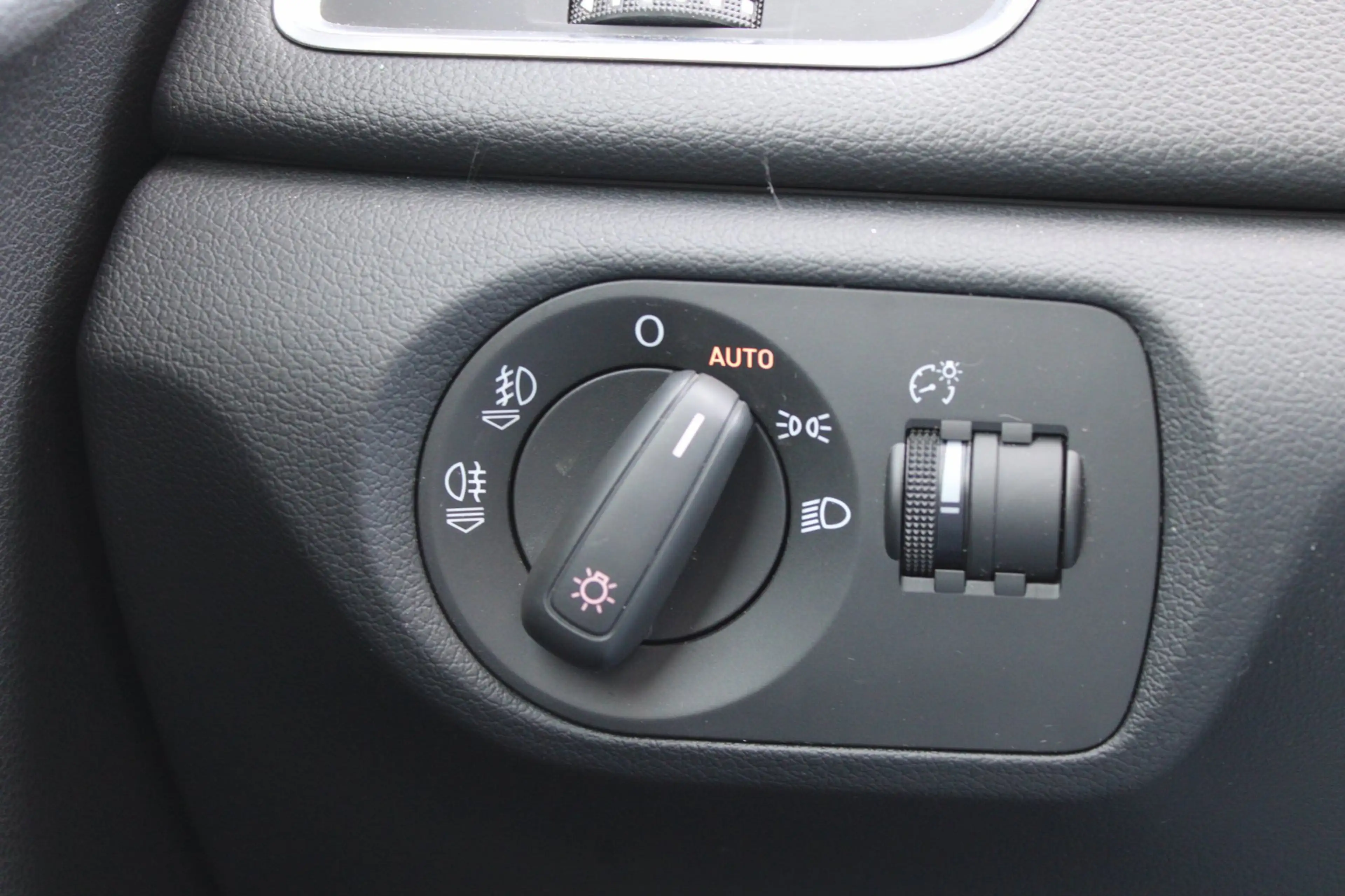 Audi Q3 2.0 TFSI Quattro ProLine Trekhaak Clima Navi LED — photo 14