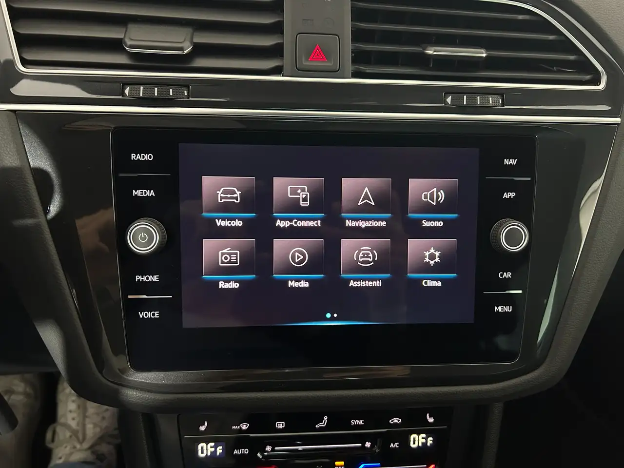 Volkswagen Tiguan R-Line 1.5 etsi 150 cv dsg 9