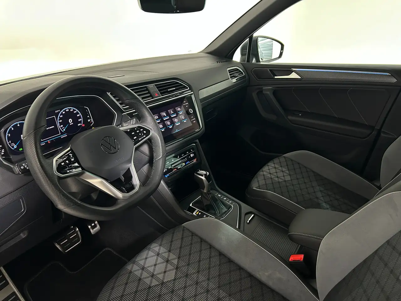 Volkswagen Tiguan R-Line 1.5 etsi 150 cv dsg 7