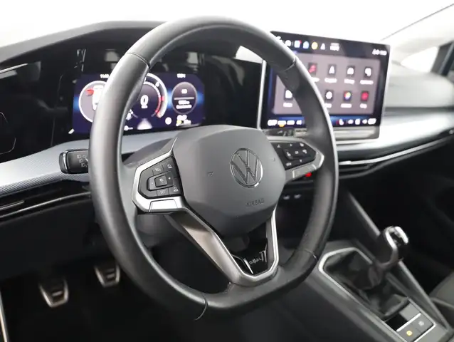 Volkswagen Golf view 11