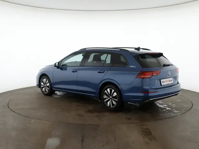 Volkswagen Golf view 5