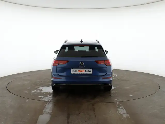 Volkswagen Golf view 6