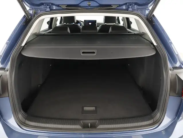 Volkswagen Golf view 7