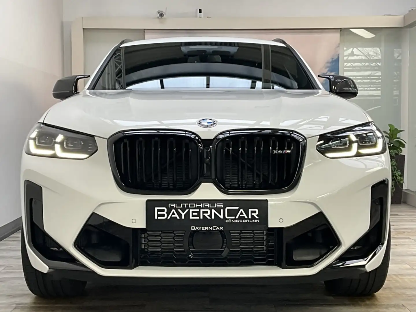 BMW X4 M Comp Carbon Driver ACC 360° Pano AHK UPE128 Bílá - 2