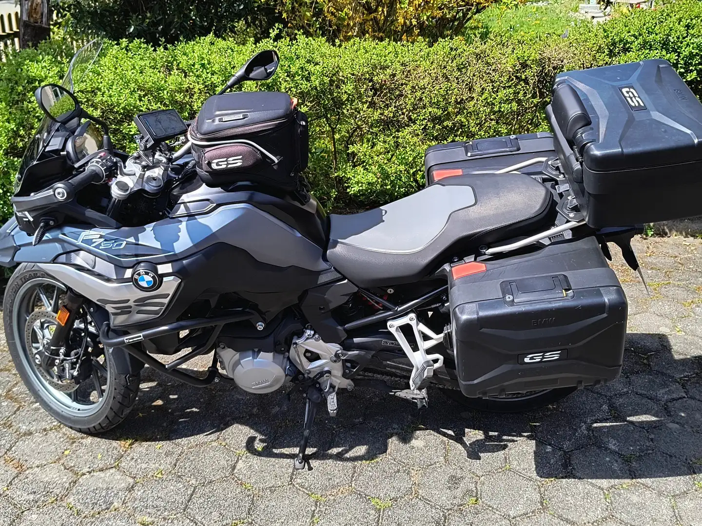 BMW F 750 GS Vollausstattung incl. Vario-Koffer und BMW Navi VI Grau - 1