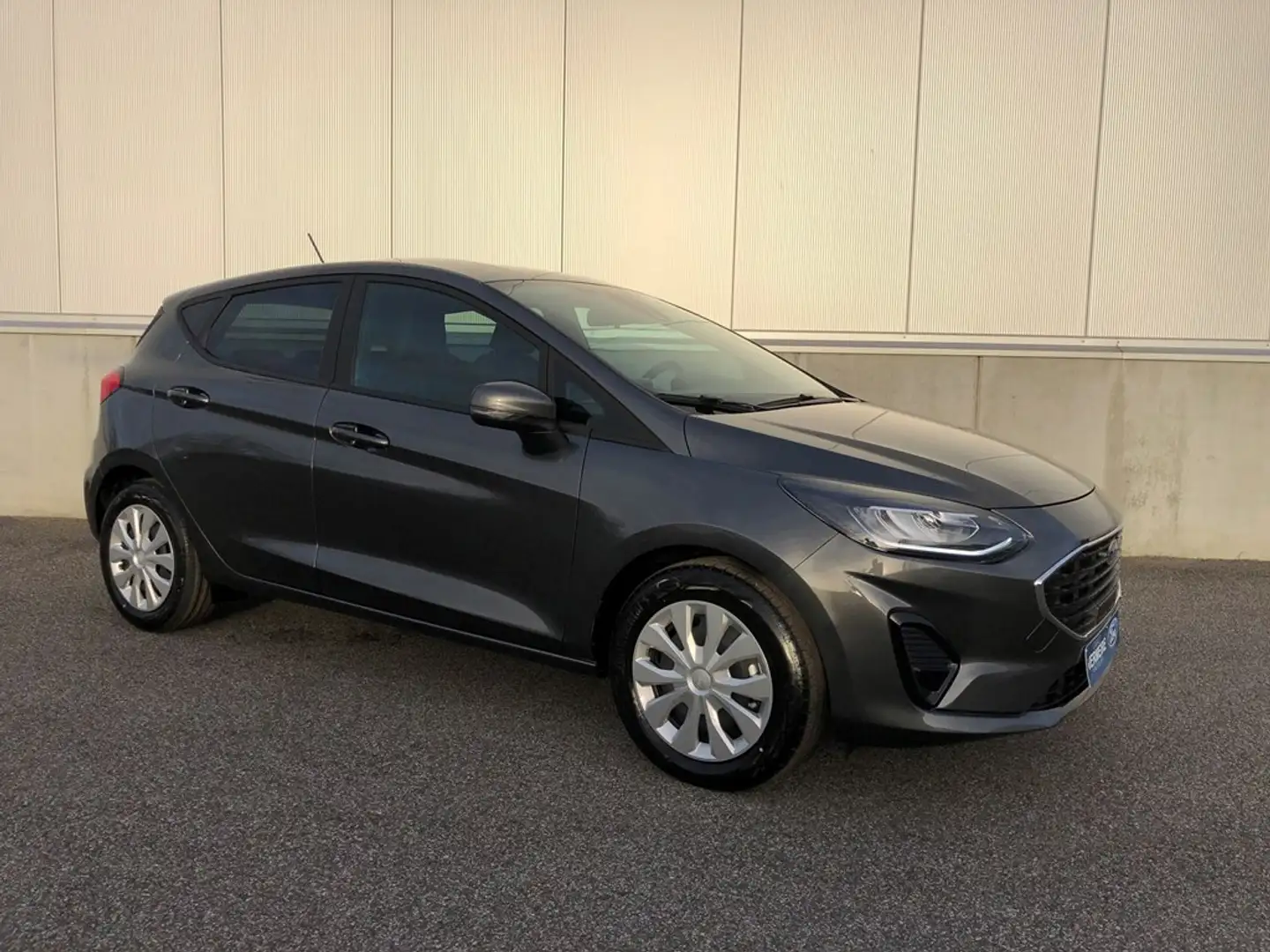 Ford Fiesta Connected Gris - 1