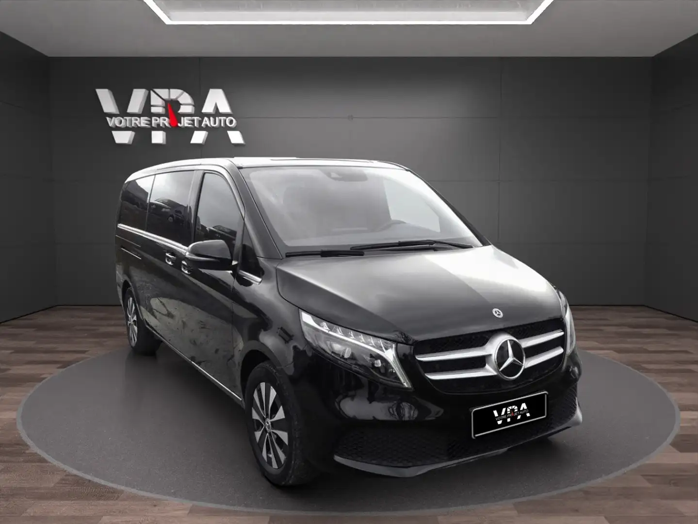 Mercedes-Benz CL V 300d 2.0 237ch Schwarz - 1