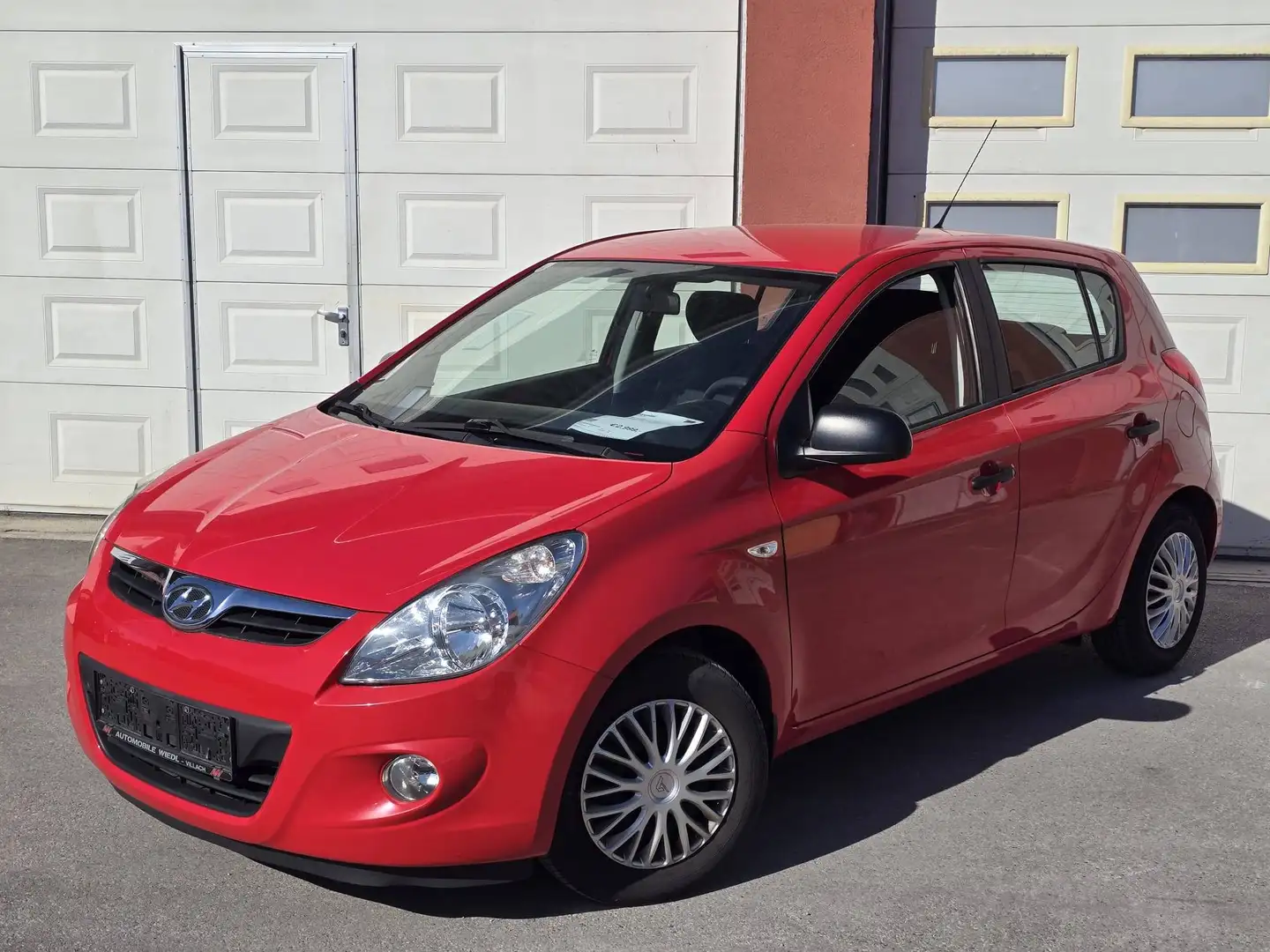 Hyundai i20 1,25 Life Rot - 1