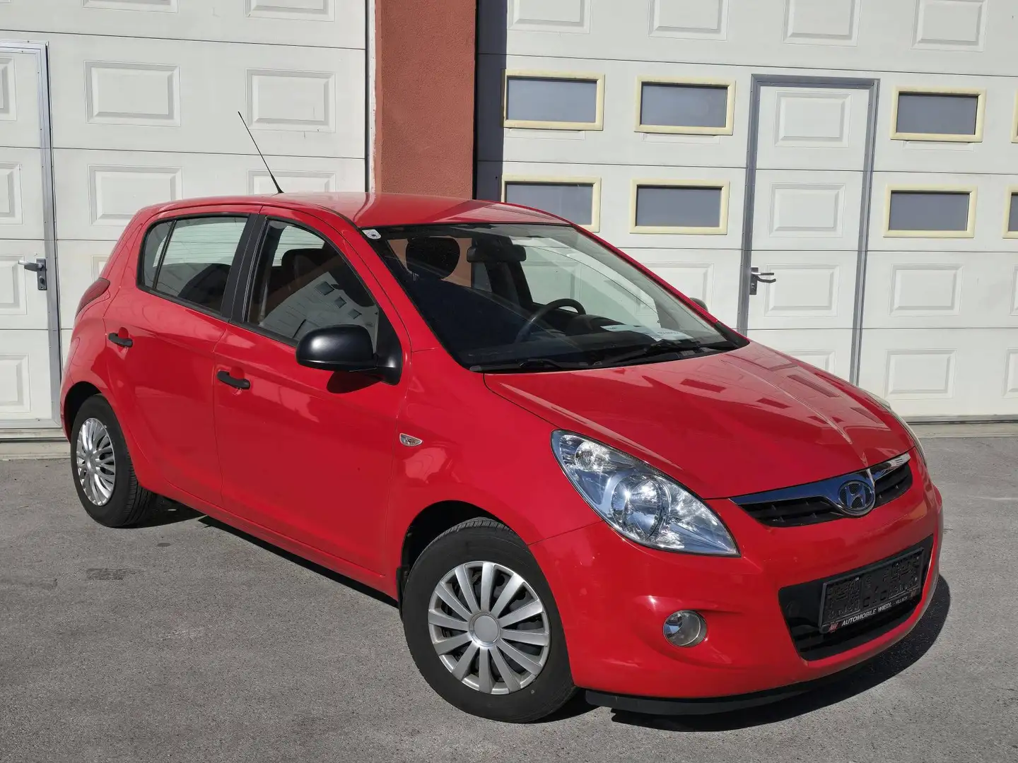 Hyundai i20 1,25 Life Rot - 2