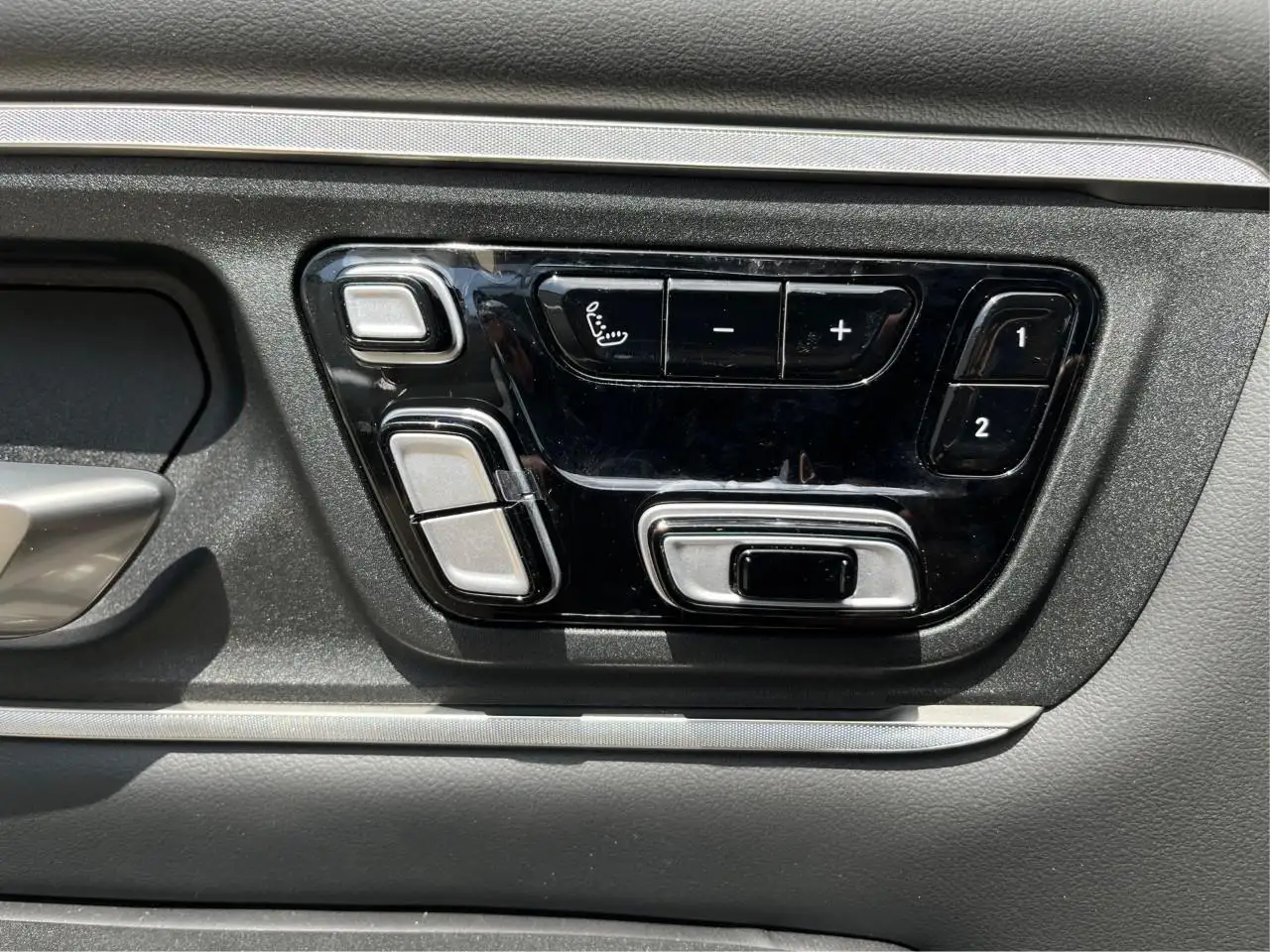 RAM 1500 photo RAM 1500