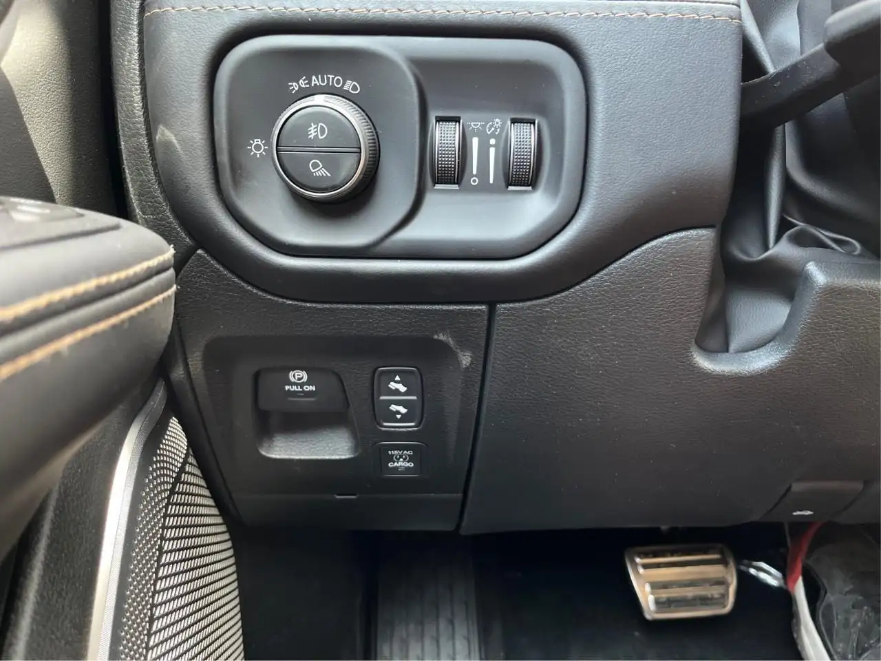 RAM 1500 photo RAM 1500