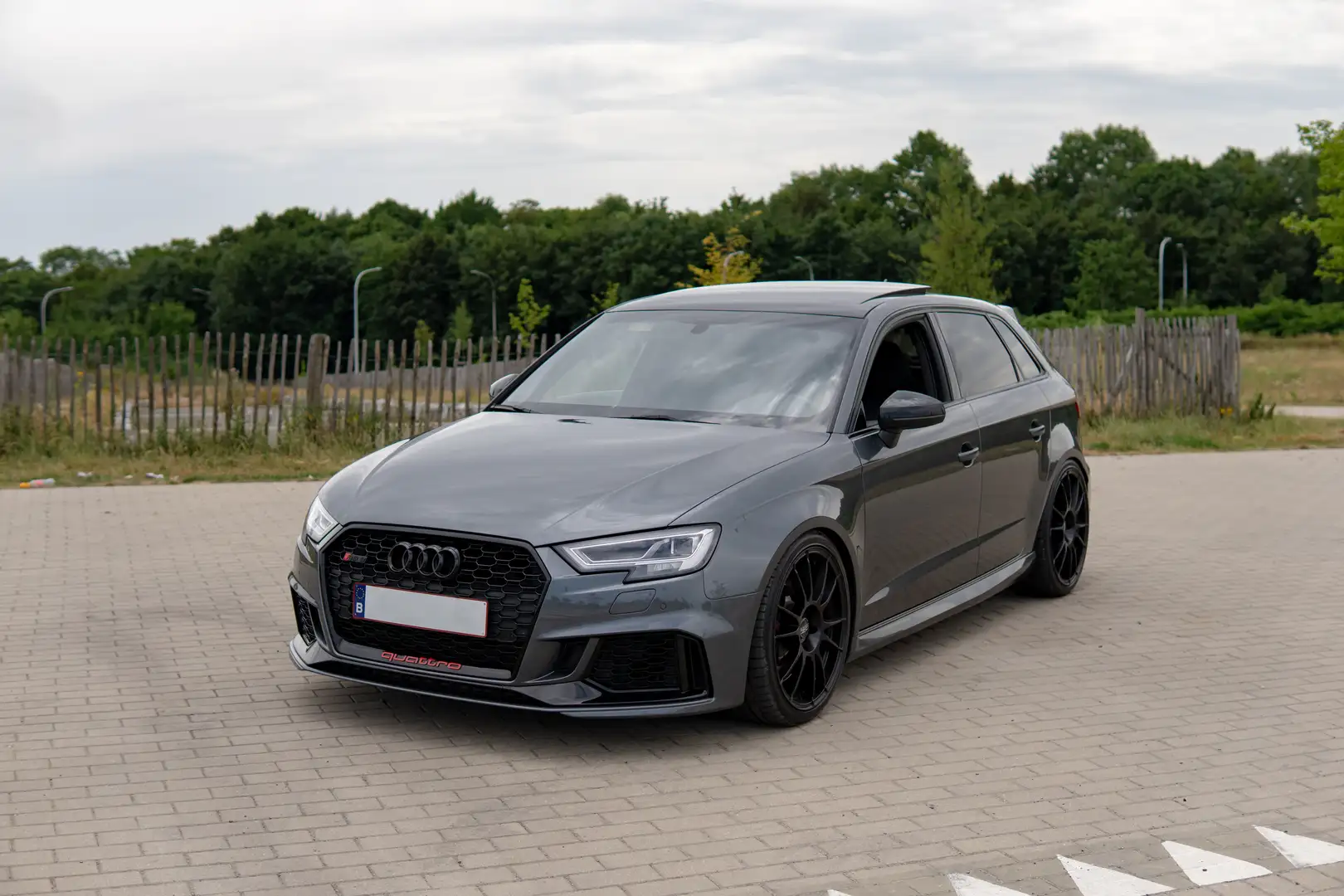 Audi RS3 Sportback 2.5 TFSI Quattro S tronic Grijs - 2