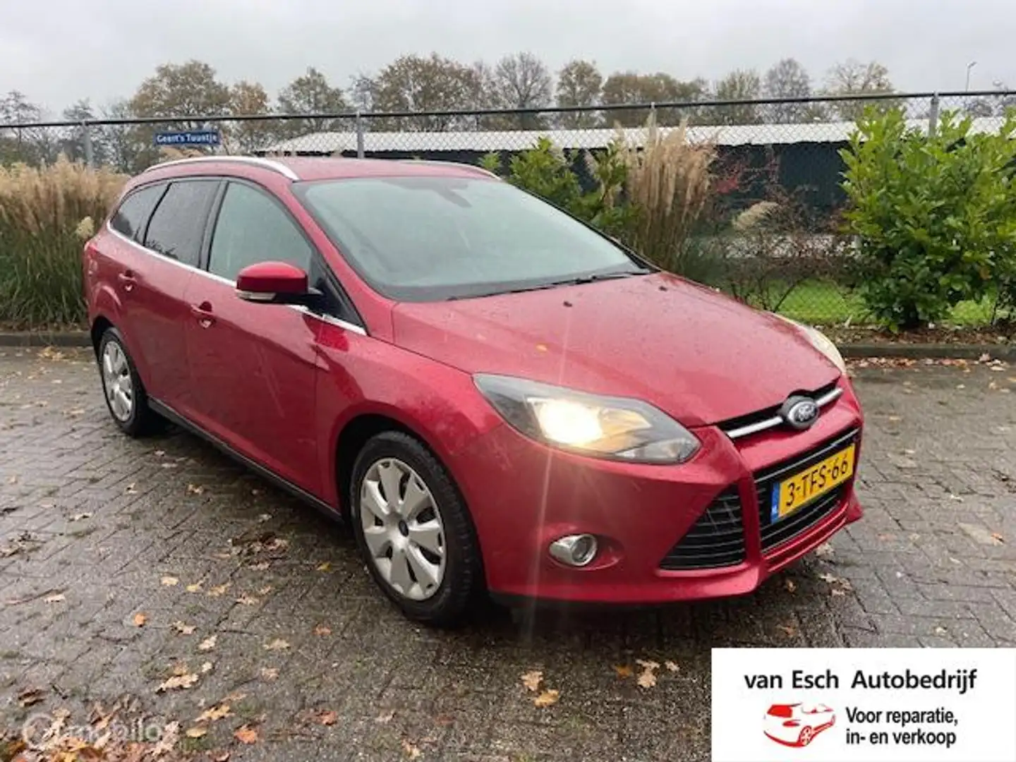 Ford Focus Wagon 1.0 EcoBoost I zeer nette auto I navi, cruis Rot - 1