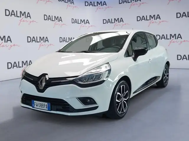 Renault Clio 0.9 tce Moschino Zen 90cv